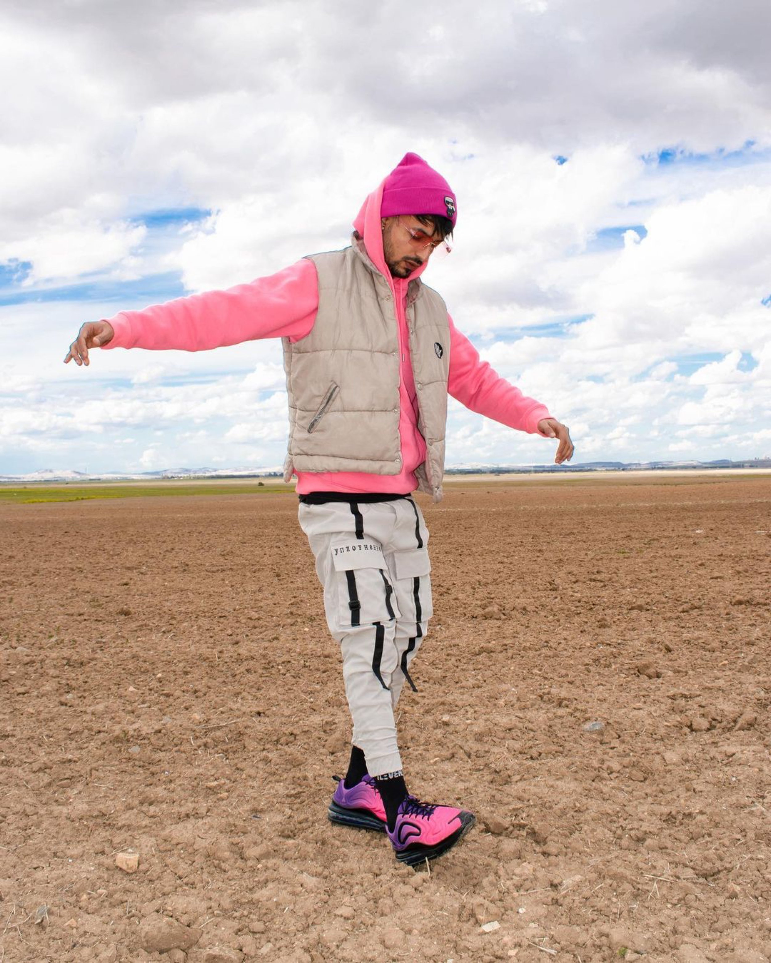 Saif Regaig Fashion Model V Shades Sunglasses Plush Rectangle 1.JPG