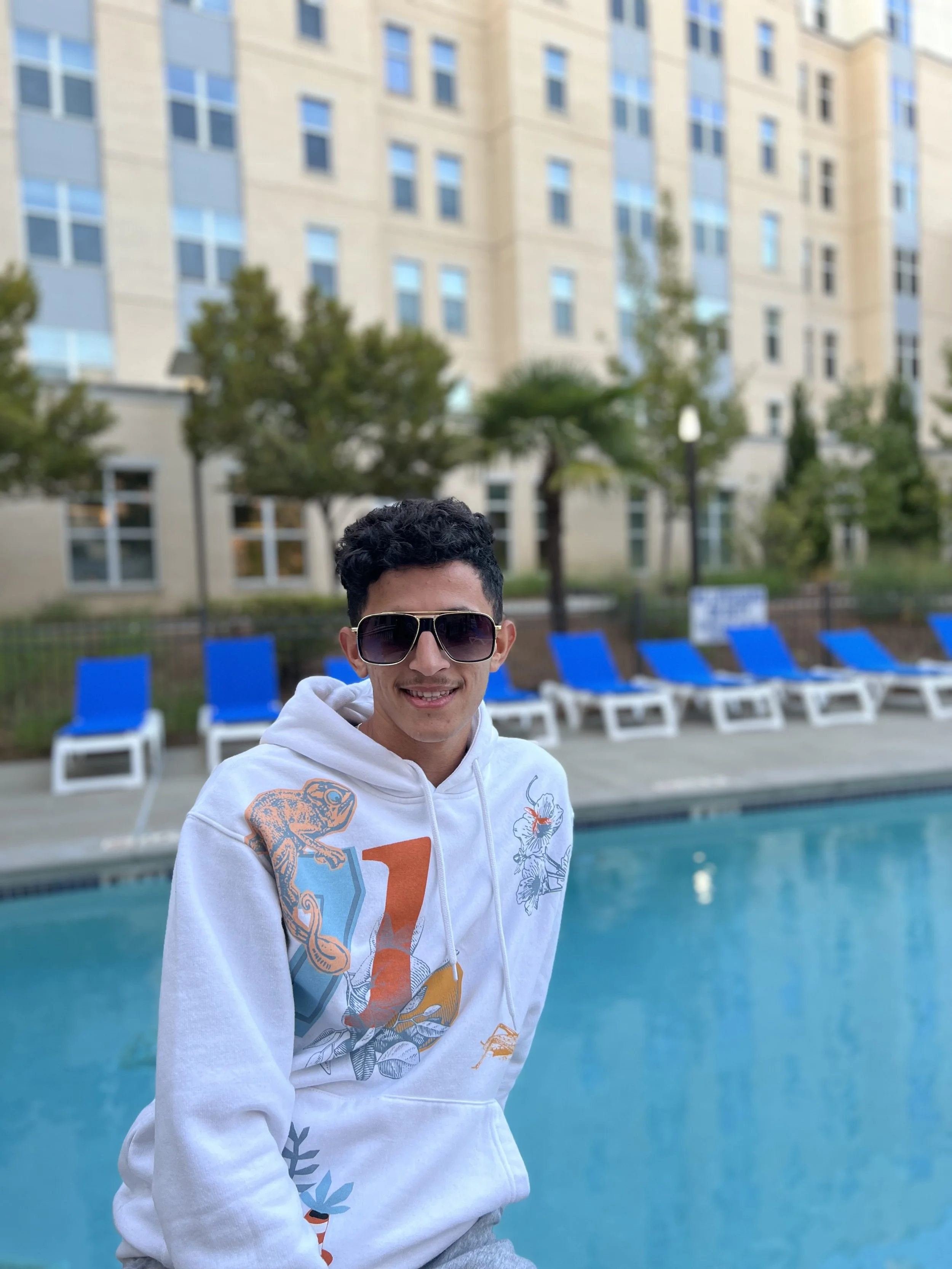 Anas Essayi V Shades Sunglasses navigator signature 01.jpg