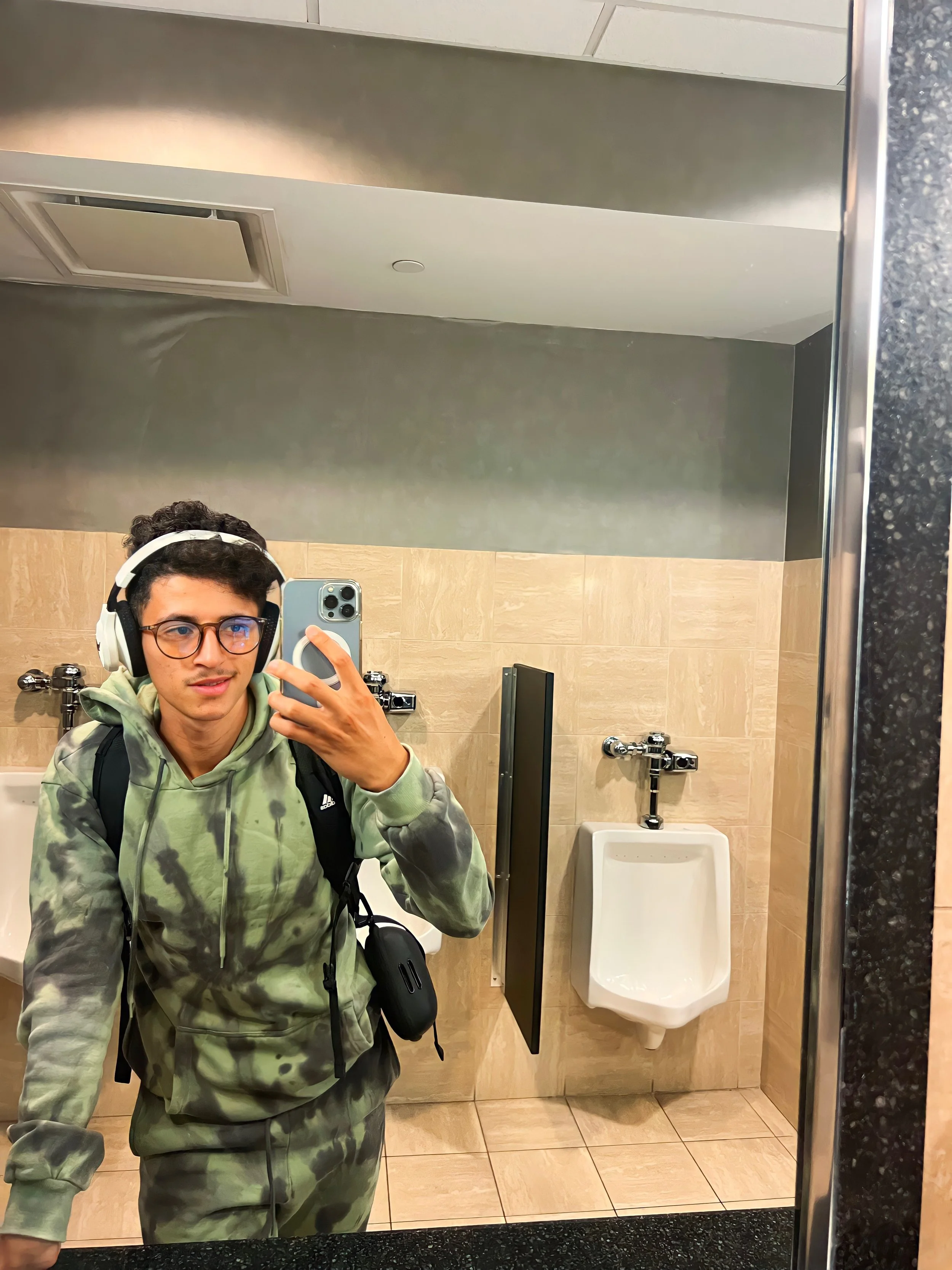 Anas Essayi V Shades Sunglasses blue ray glasses school 2.JPG