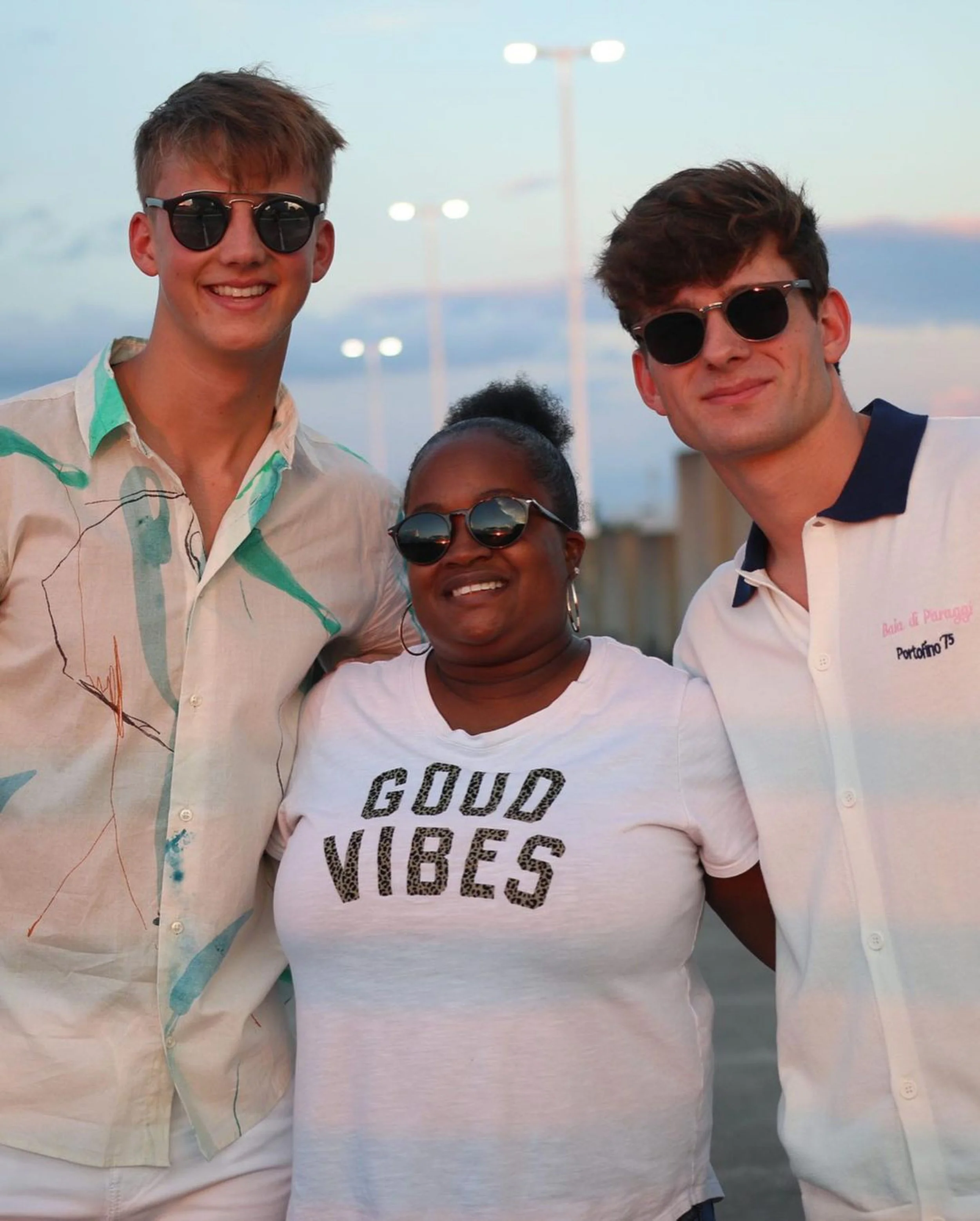 v-shades-warner-perry-disclosure-double-bridge-round-chase-christian-wood-club-master-A.JPG