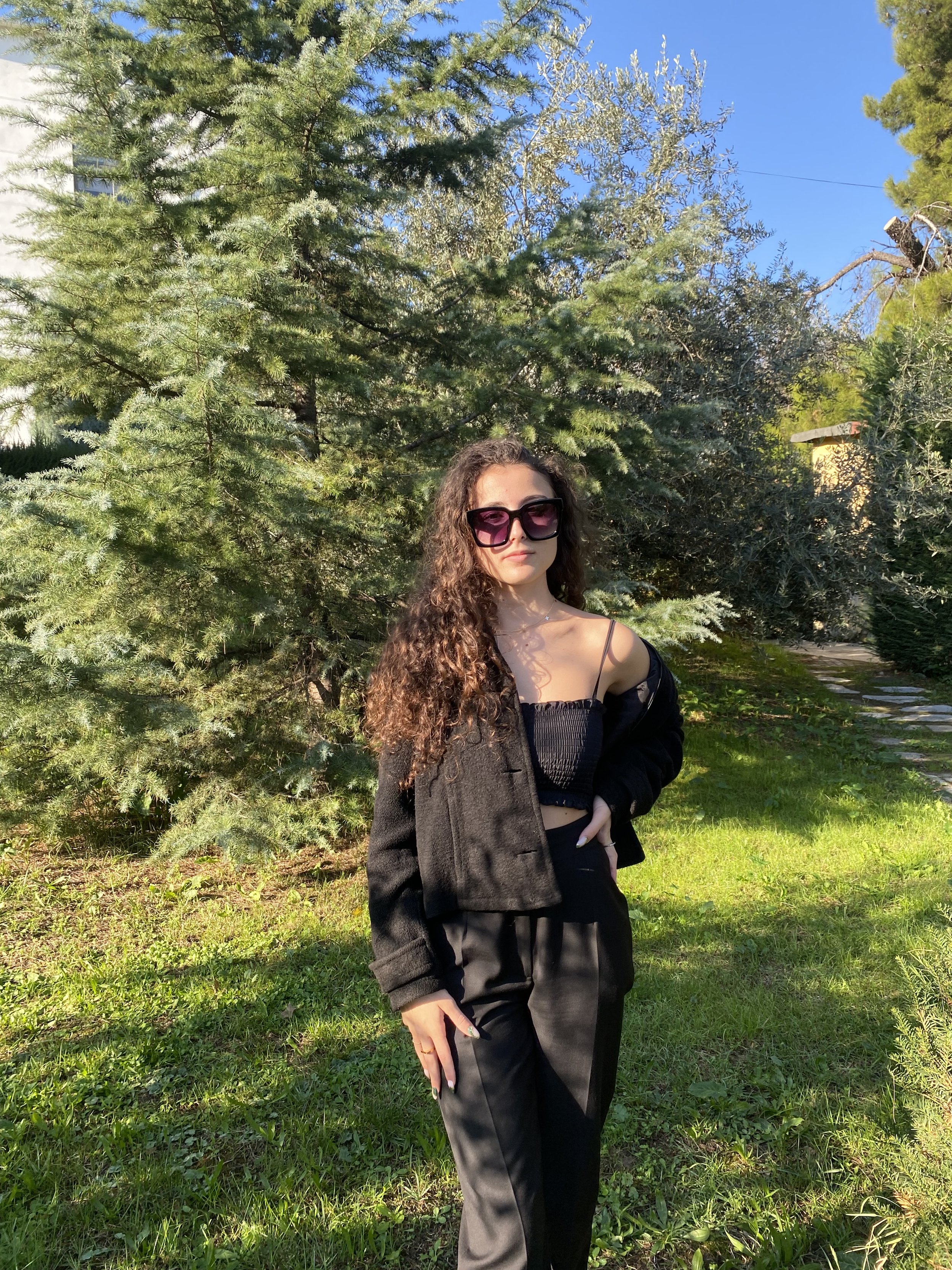 Erida Hoxha Fashion Model V Shades Sunglasses Icy Oversized 1.jpeg