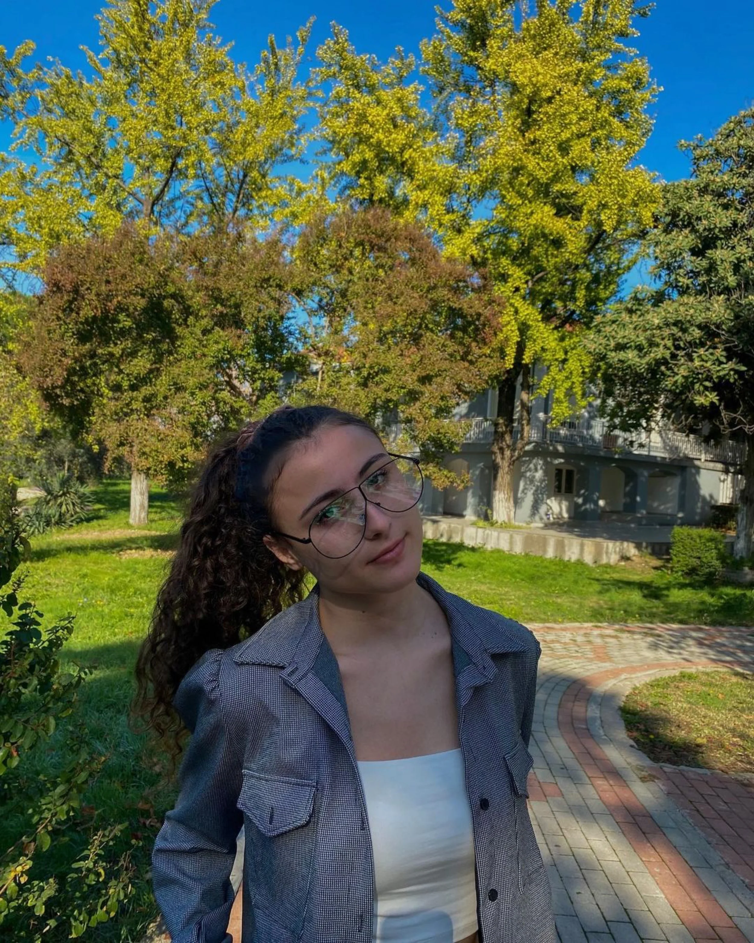 Erida Hoxha Fashion Model V Shades Sunglasses Martini Glasses 2.JPG