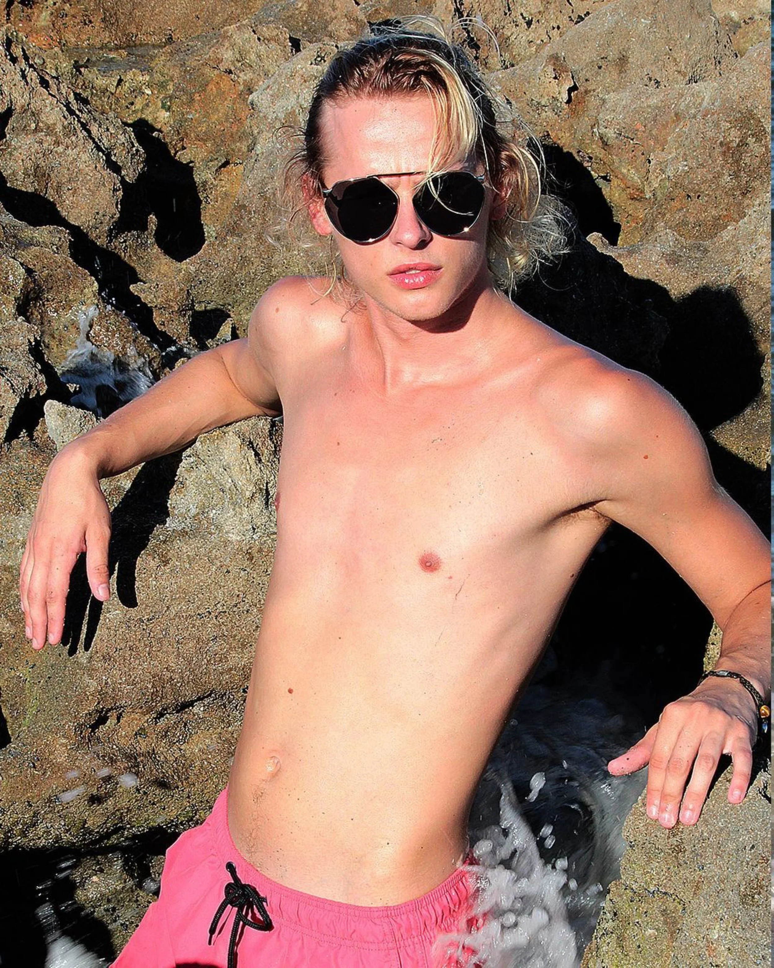 Georgy Alexander Fashion Model Instagram Influencer Tik Tok Celebrity V Shades Premium Luxury Sunglasses VS Brands Digital Media Holding Company Tri State Geometric Top Bar 6.JPG