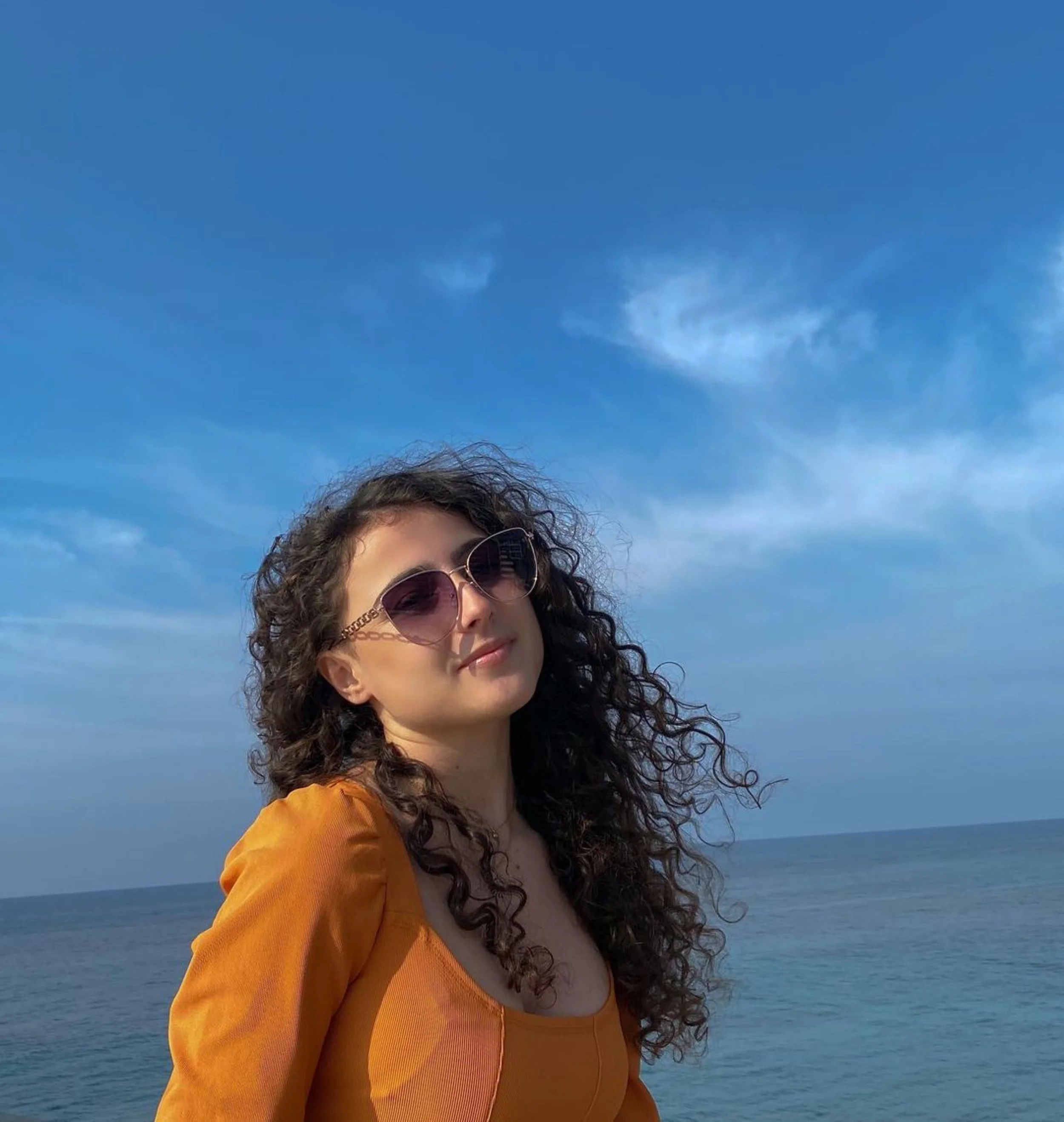 Erida Hoxha Fashion Model V Shades Sunglasses Chic Fashion 3.JPG