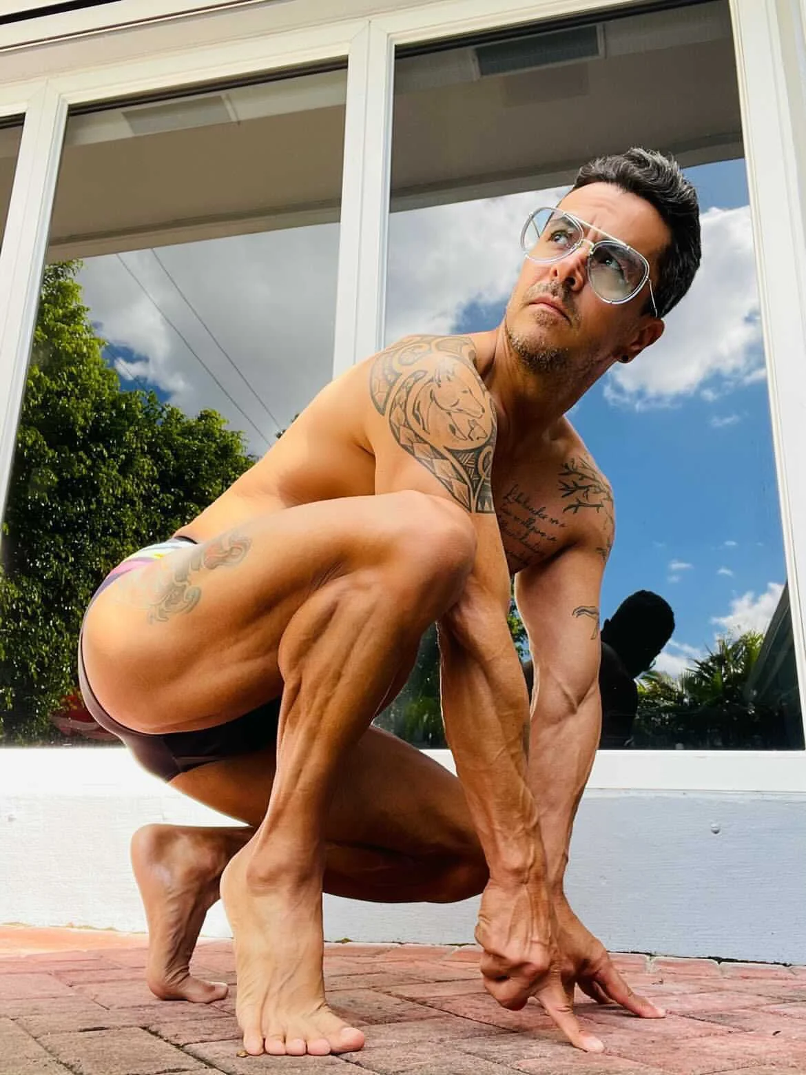 Mario wearing 'Atlantic'  aviator sunglasses by V SHADES