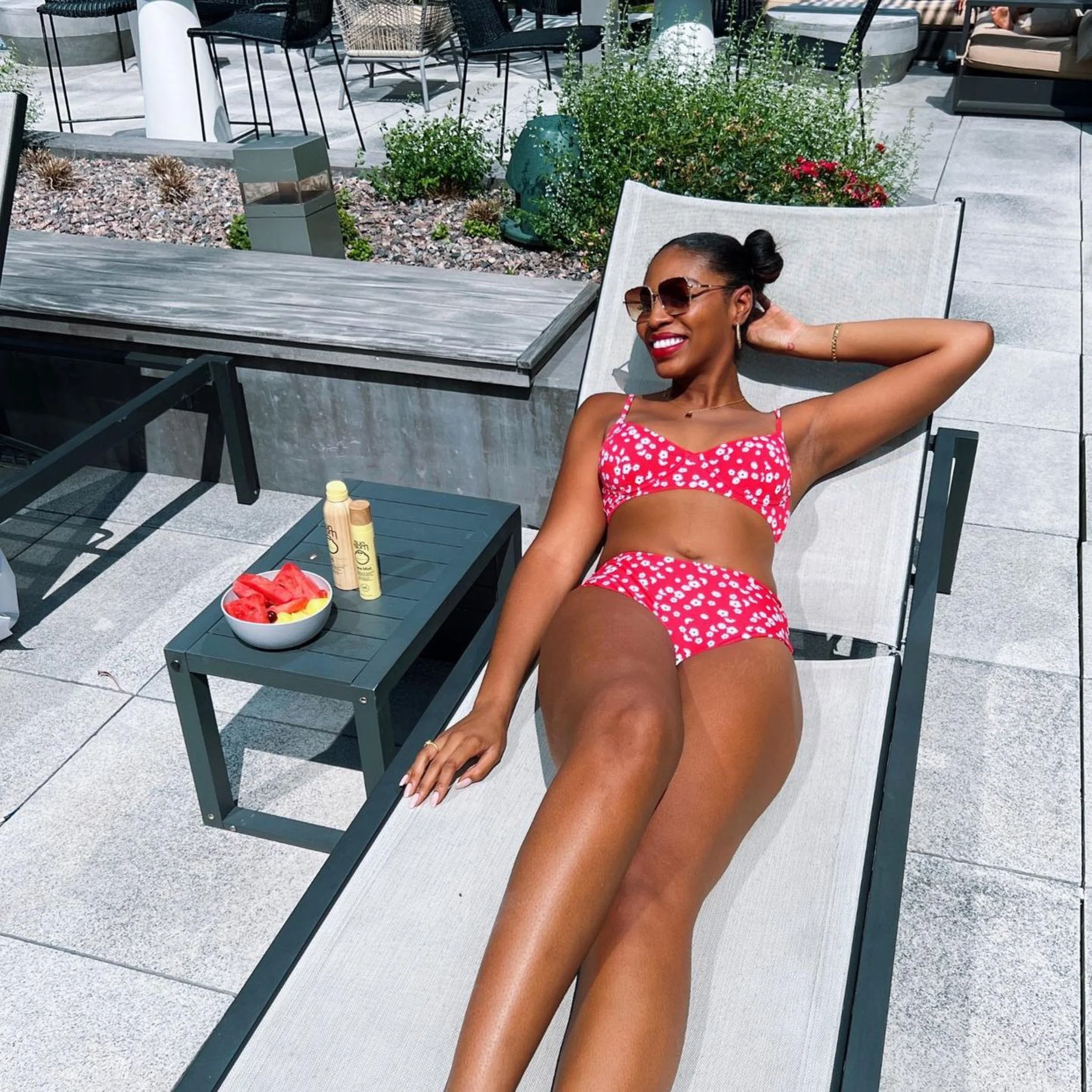 Monica Fitzpatrick Fashion Model V Shades Sunglasses Pretty Fashion 8.JPG