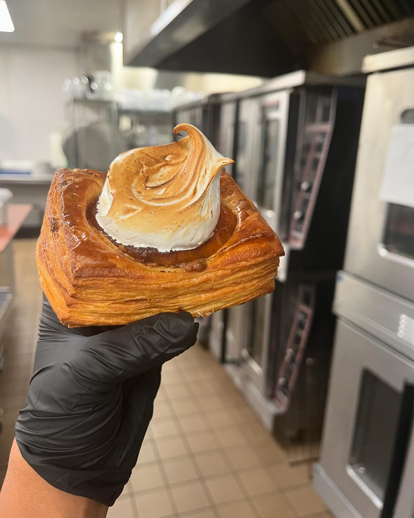 This is our Sweet Potato Danish with toasted meringue. It has brown sugar custard, sweet potato cooked in luscious brown butter, and topped with toasty meringue with a little maldon sea salt. It&rsquo;s giving Thanksgiving vibes for sure. Come grab o