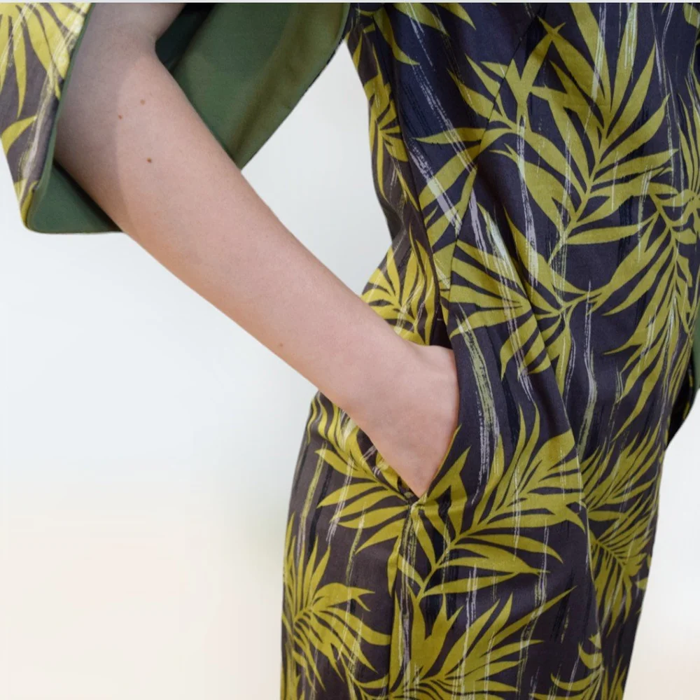 Kimono Sleeve Hawaiian Dress With Slit Design - Charcoal Gray Palm Leaf 2656