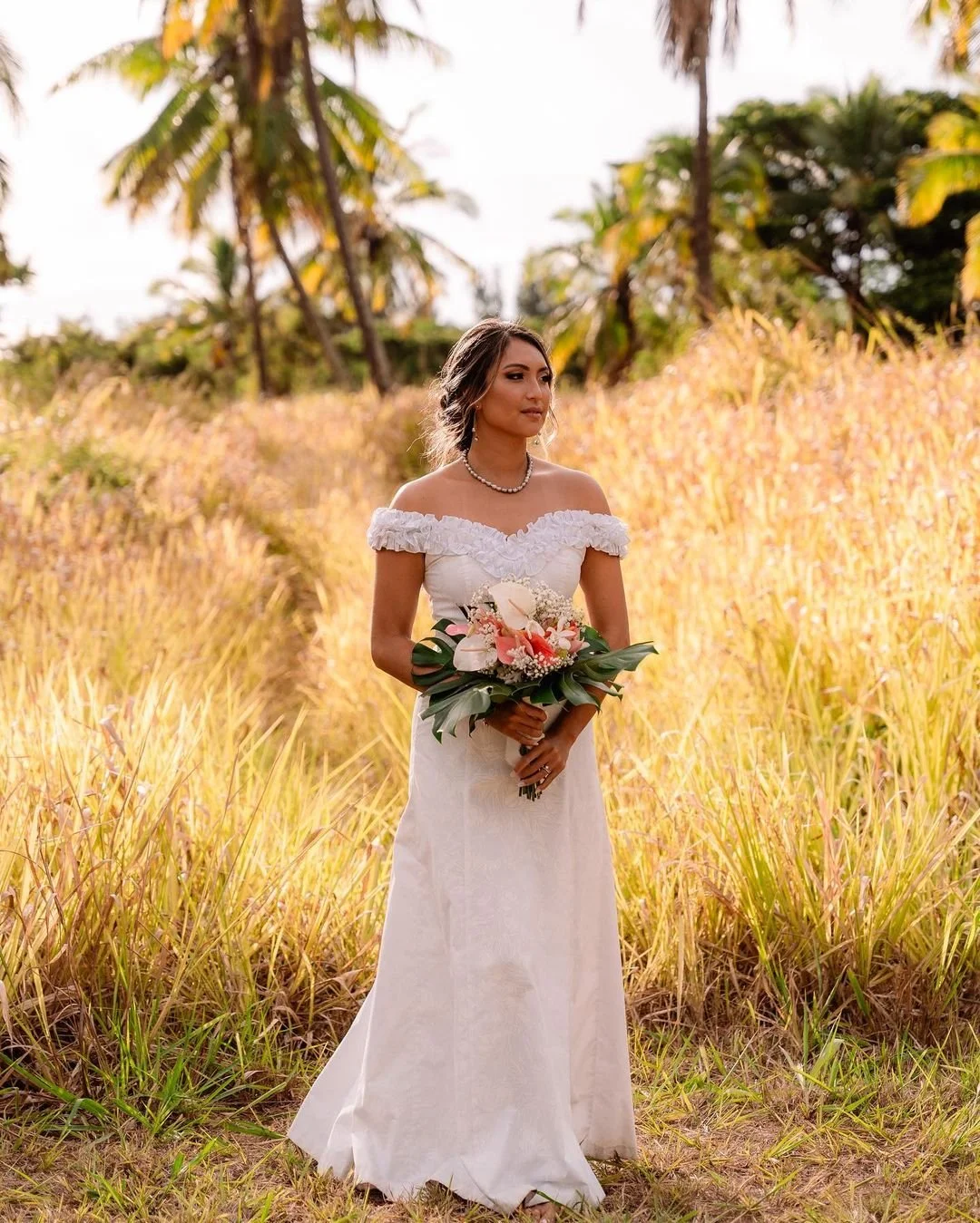 wedding dress Hawaiian Style