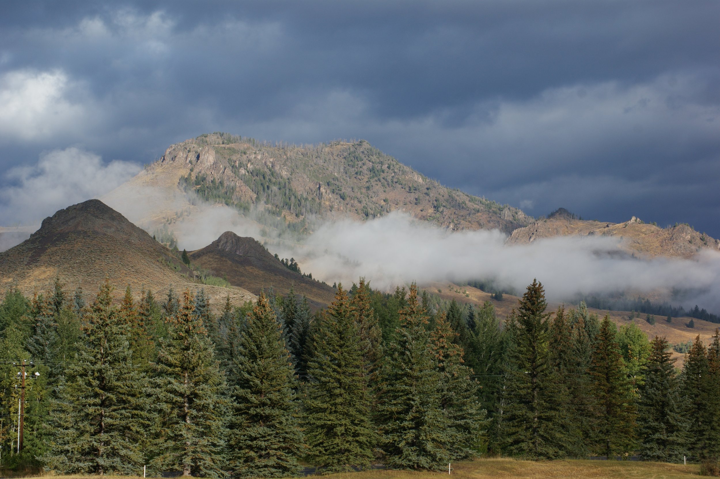 Storm clouds Hanging