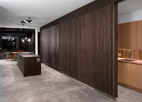 Smoked OakFinlight.jpg