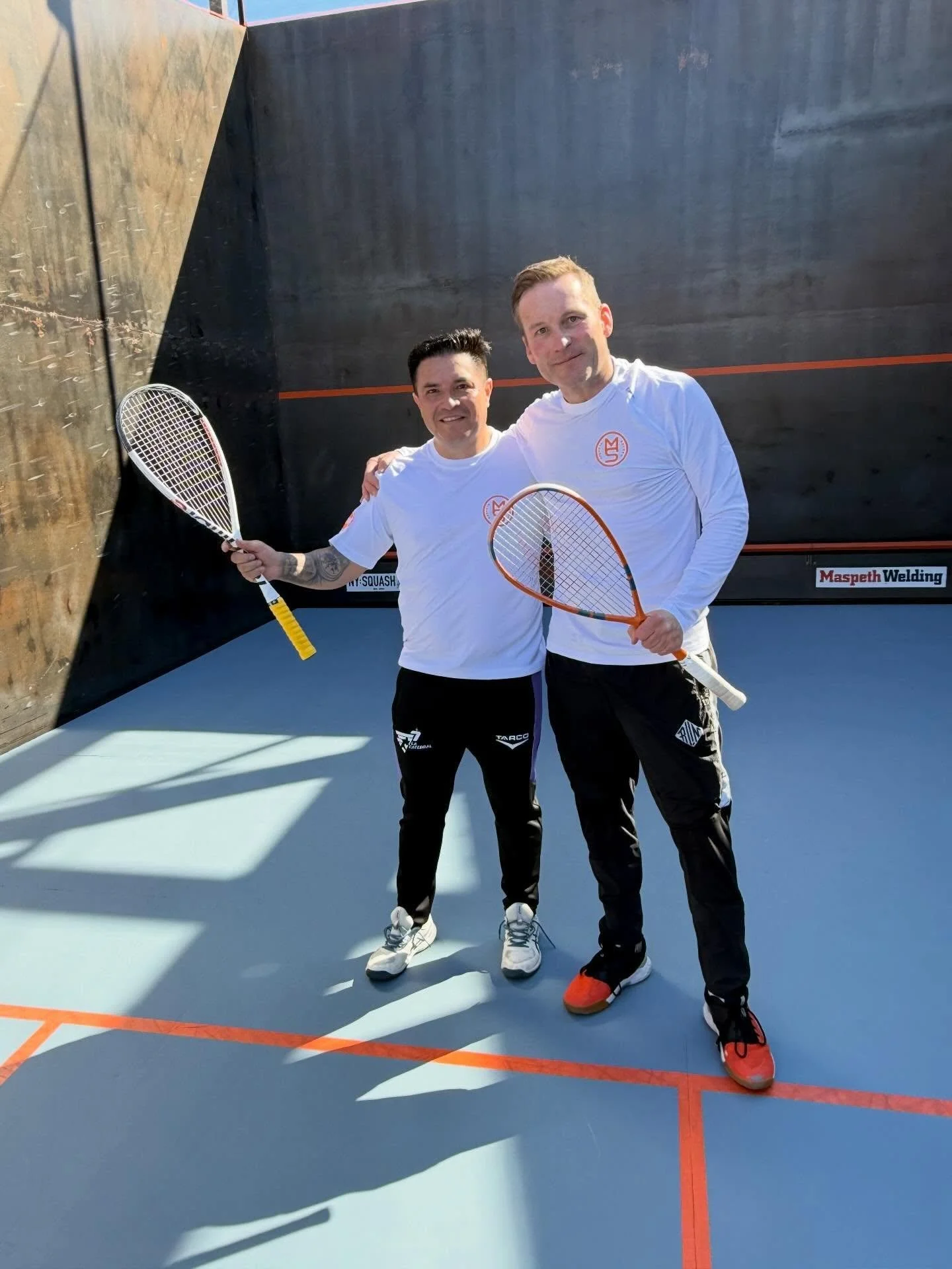 Visitors and players are welcome. 
#squash #outdoorsquash #thesteelcourt #isinqueens @maspeth.squash at @maspethwelding #nyc