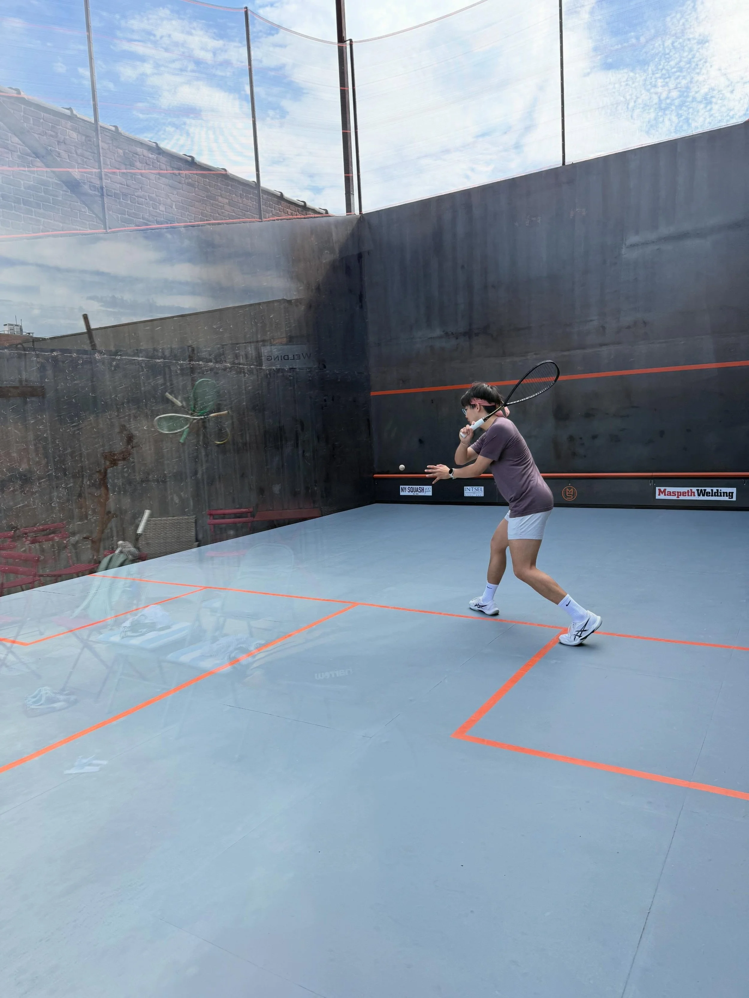 @noahbowersdesign @cityviewracquet and Aaron Zheng @weareopensquash play their first round match in the NYC Summer Outdoor Squash Open Tournament - June-Sept on the steel court. 

Nice swag!

@nysquash @ussquash