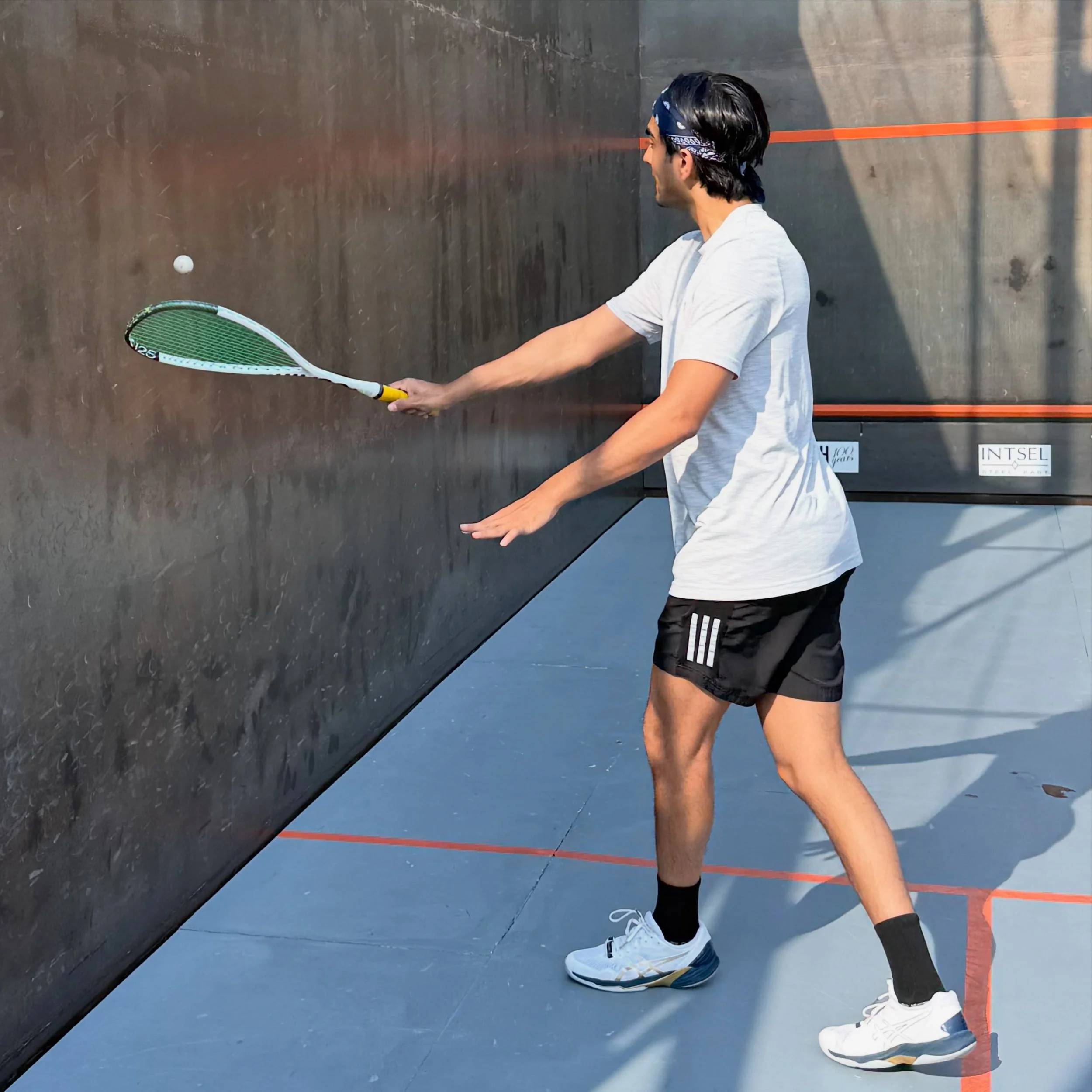 Siddhant and Tristan in the open division of the NYC Summer Squash Open. #squash #outdoorsquash #the steelcourt