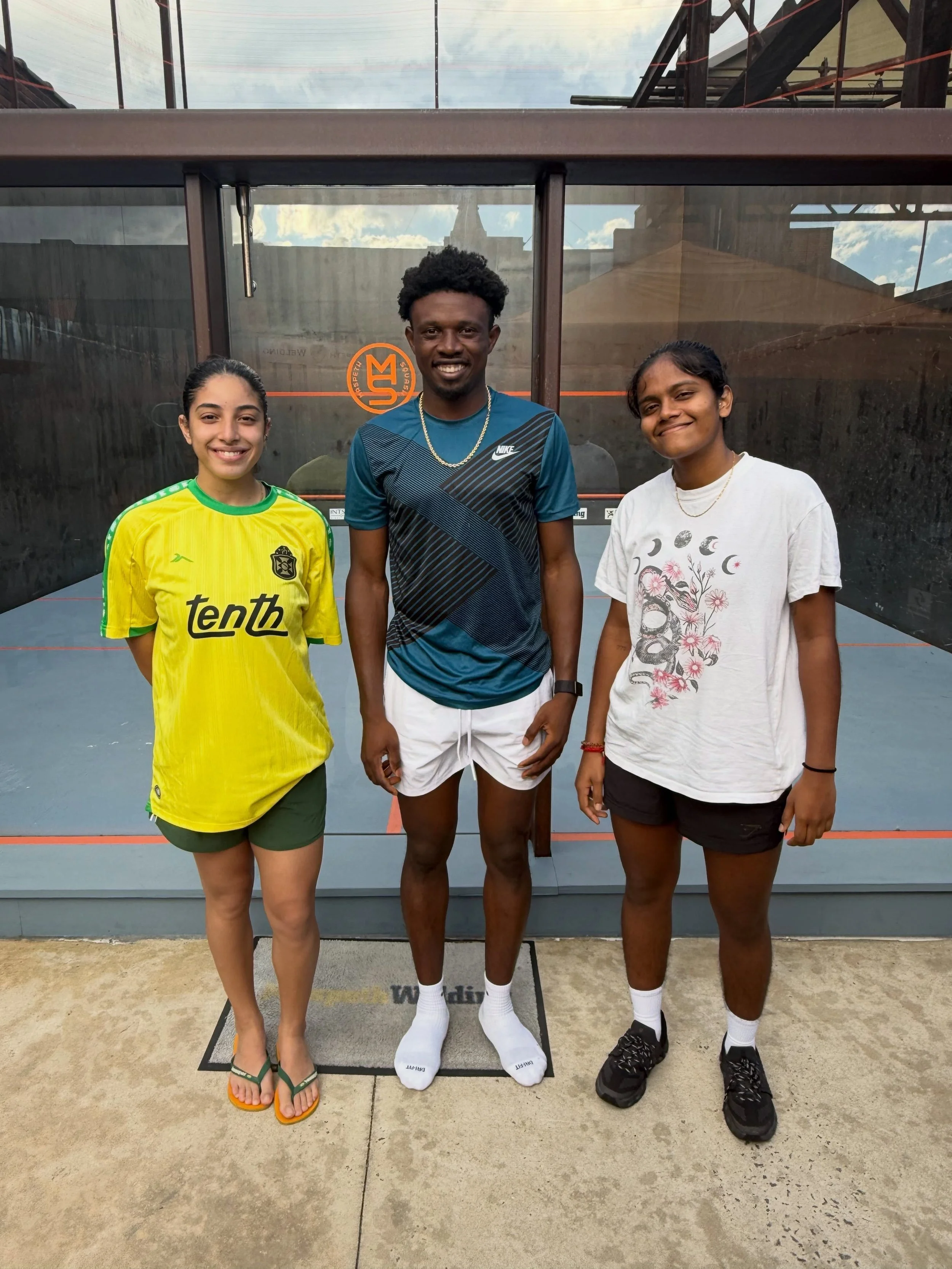 Rolling into town, Amina, Yassh, and Ade. Turning up and tuning up on the steel court in Maspeth. 

Queens is racquet heaven this week. @queens_edc #nyc #squash @usopen @ussquash @psasquashchallenger @nysquash @maspethwelding @intselsteel @adegokeoff
