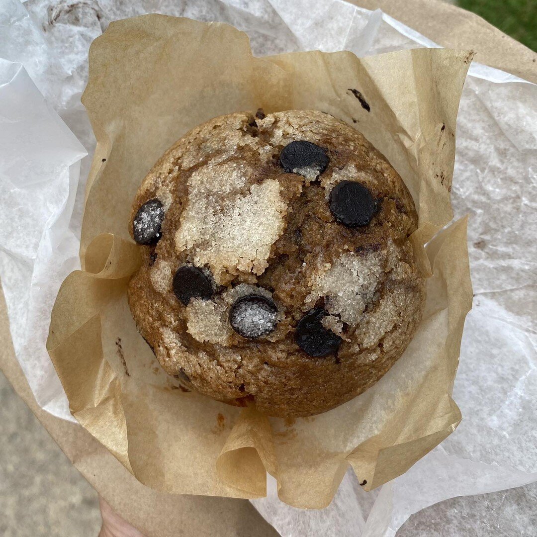 It&rsquo;s #thankfulthursday - what or who are you grateful for today? 💬👇

I&rsquo;ll go first&hellip;

It&rsquo;s not just a cappuccino muffin (which was delicious by the way!), but it&rsquo;s the person who gave me this tasty treat!

Our niece ha