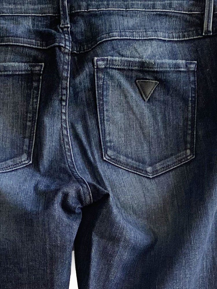 Guess-Jeans-Leather-Patch-Pre-Loved-DEL-2.jpg