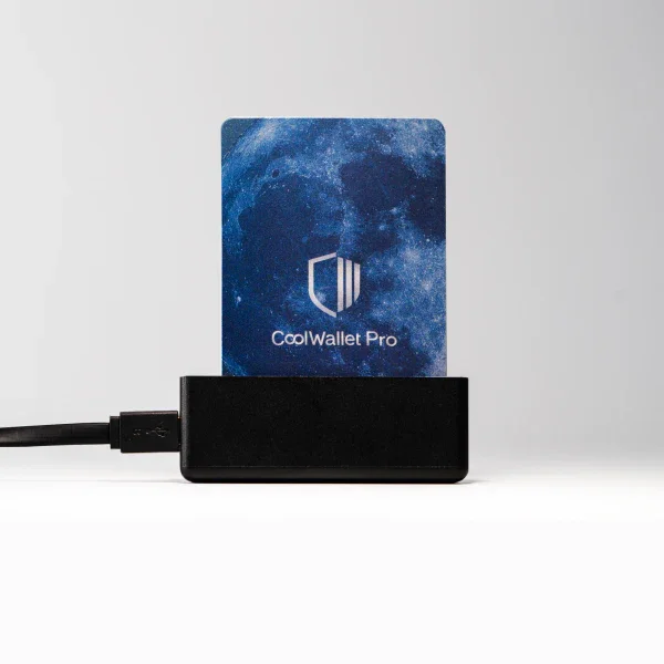 CoolWallet Charger