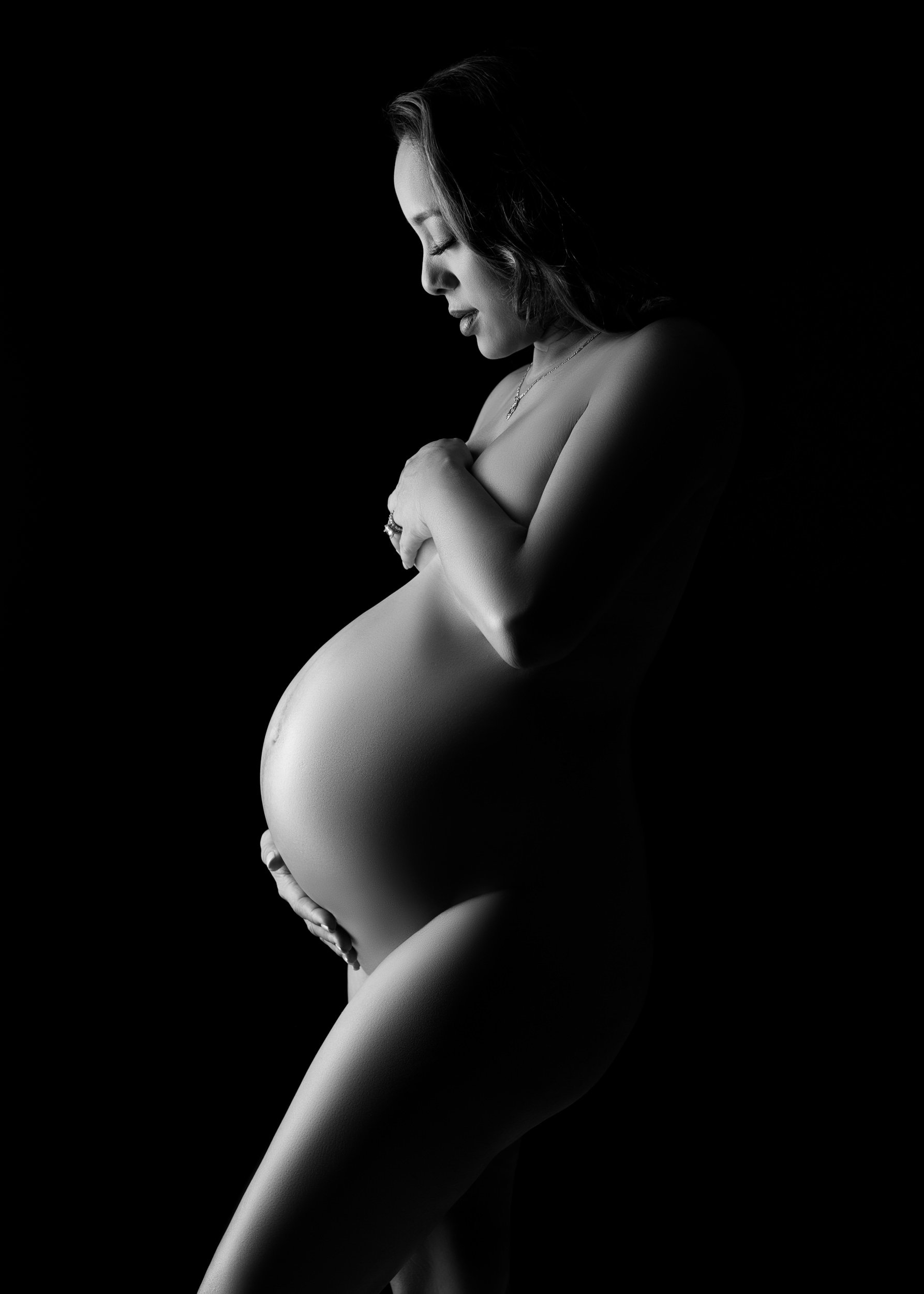 implied-nude-maternity-bodyscape-with-pregnant-mother.jpg