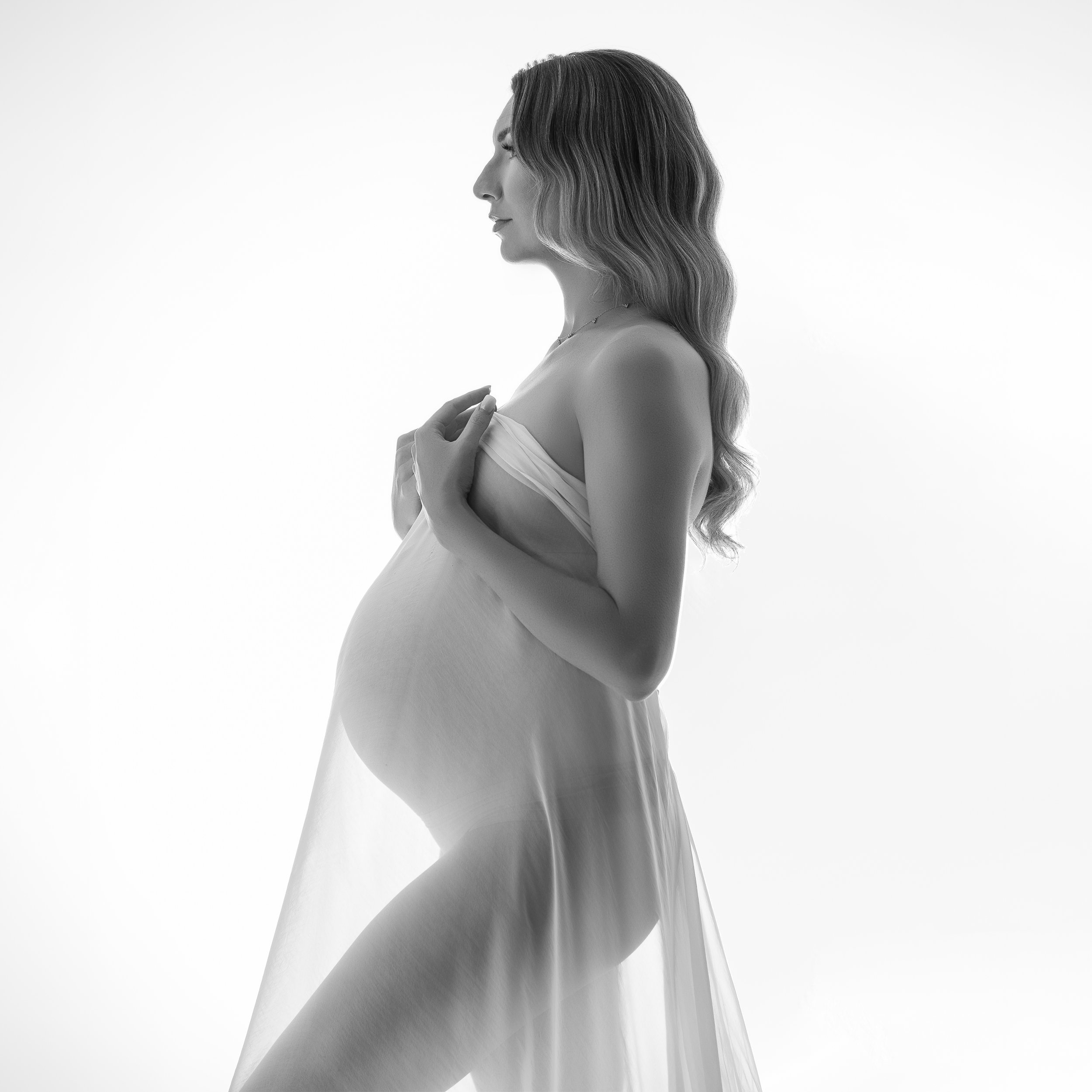Do You Need Hair and Makeup for Your Maternity Photos?