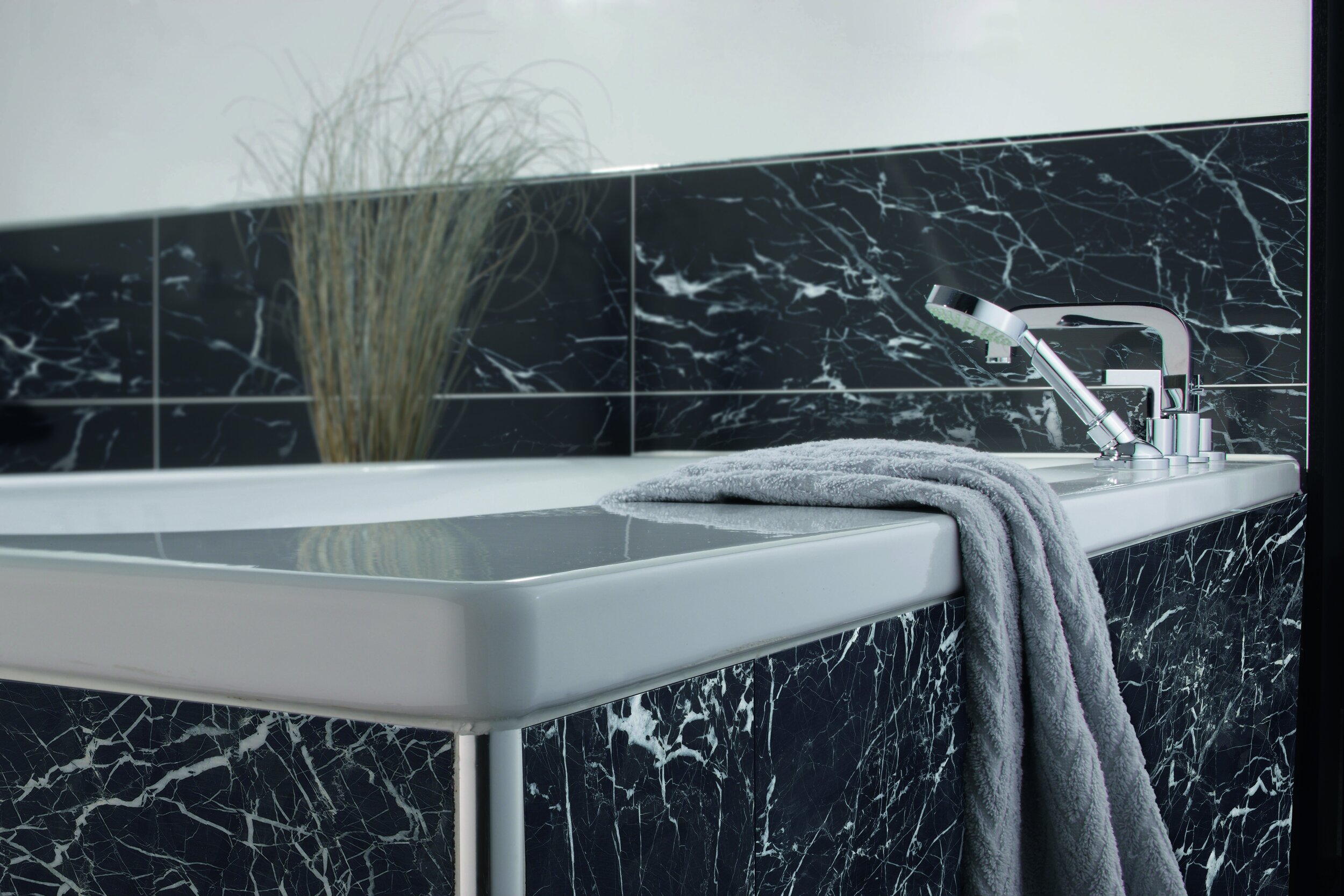 Marble_BlackWhiteFZBO1466_4c.jpg