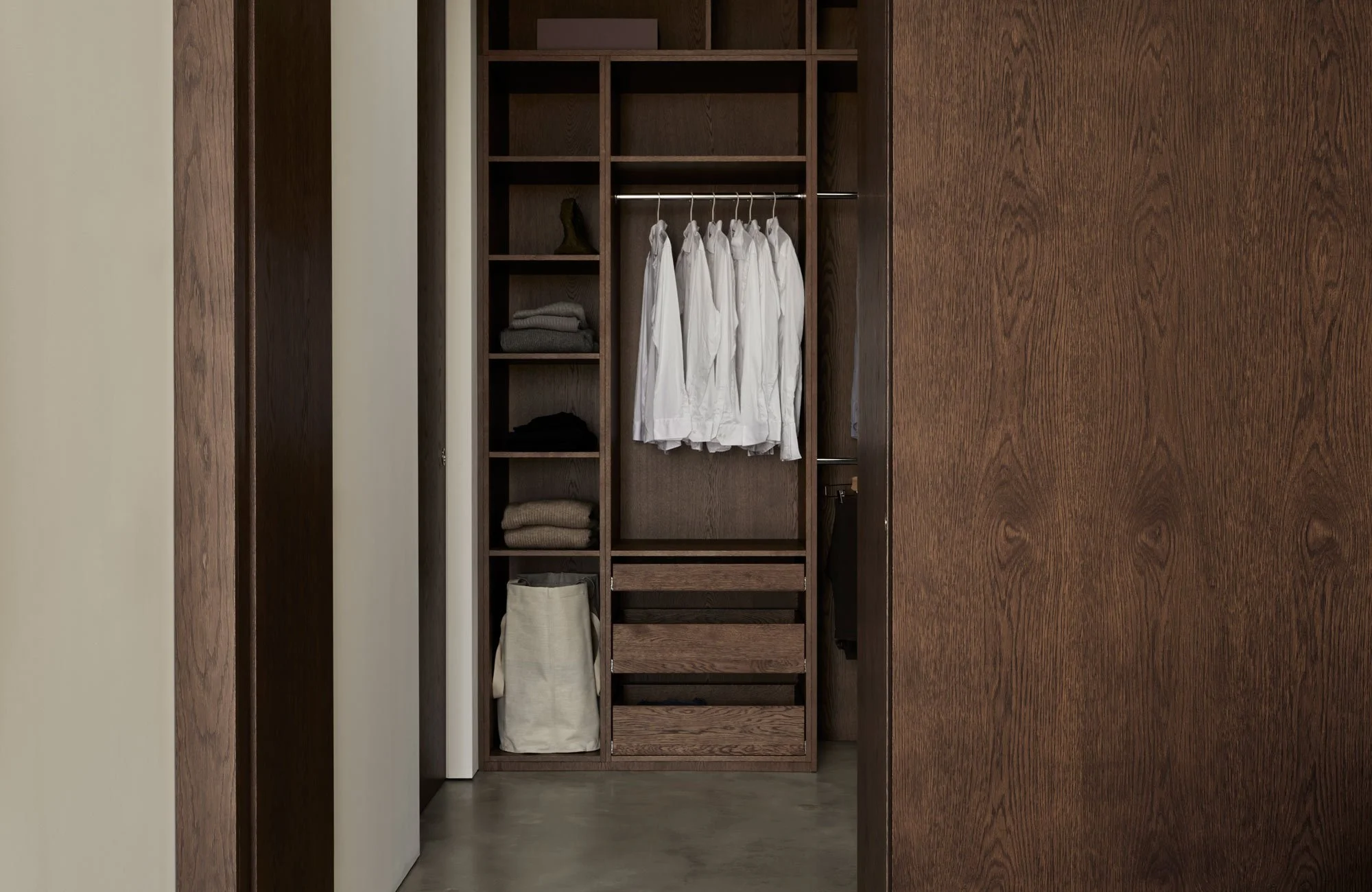 pris-garderobe-tre.jpg