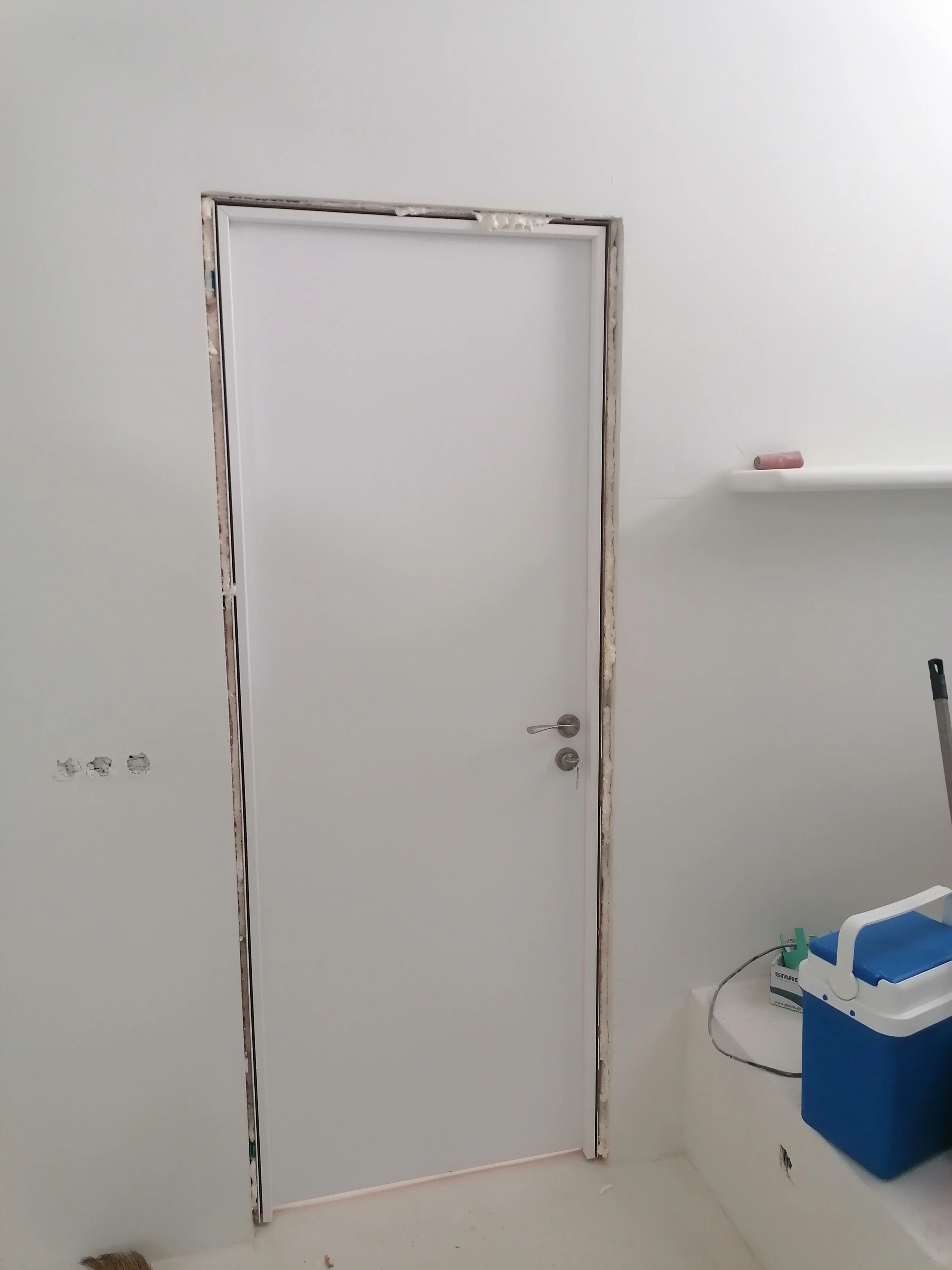 Doors and Shutters Installation in Sant Joan – Hugo Will Fix It