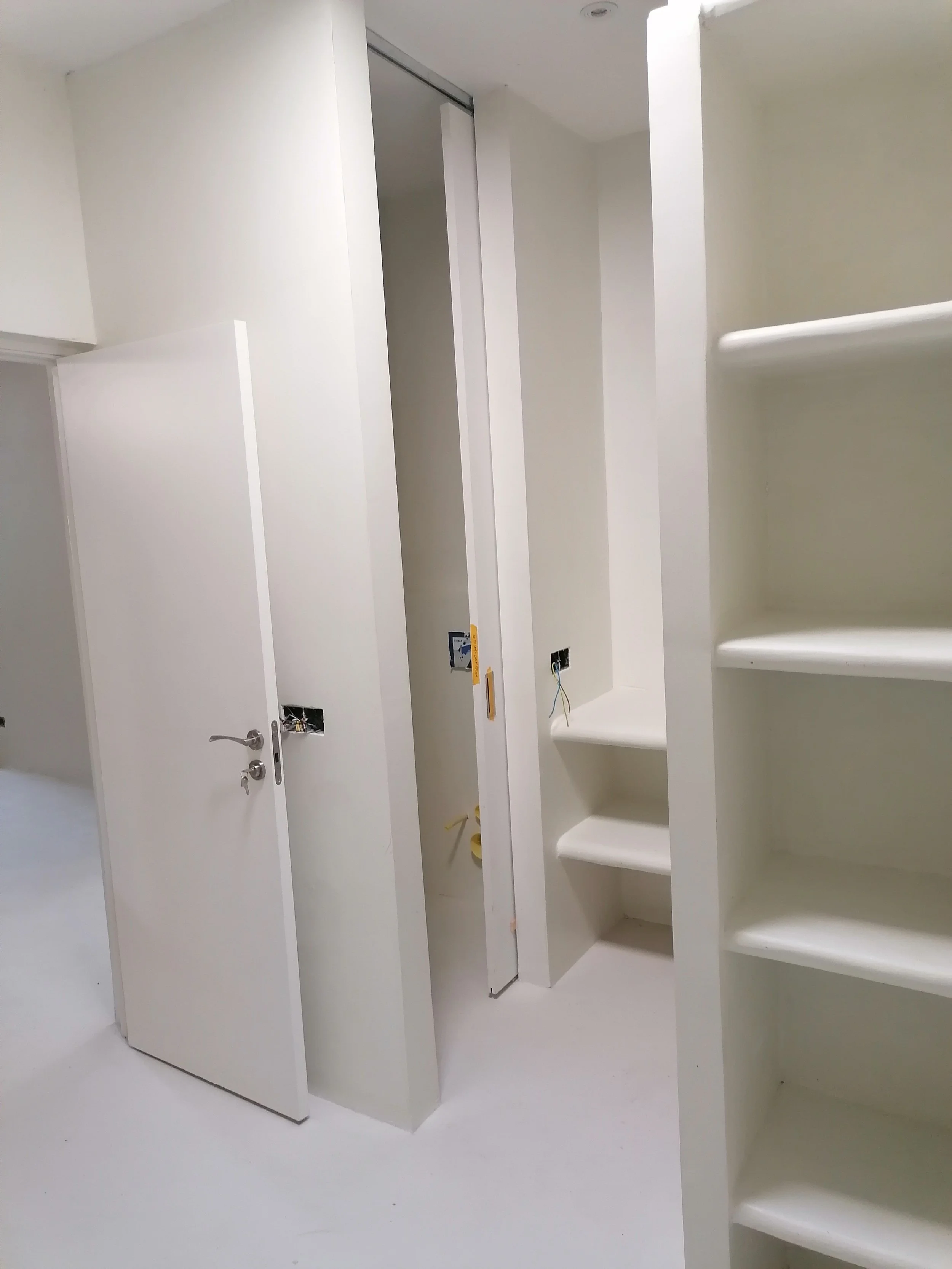 Doors and Shutters Installation in Sant Joan – Hugo Will Fix It