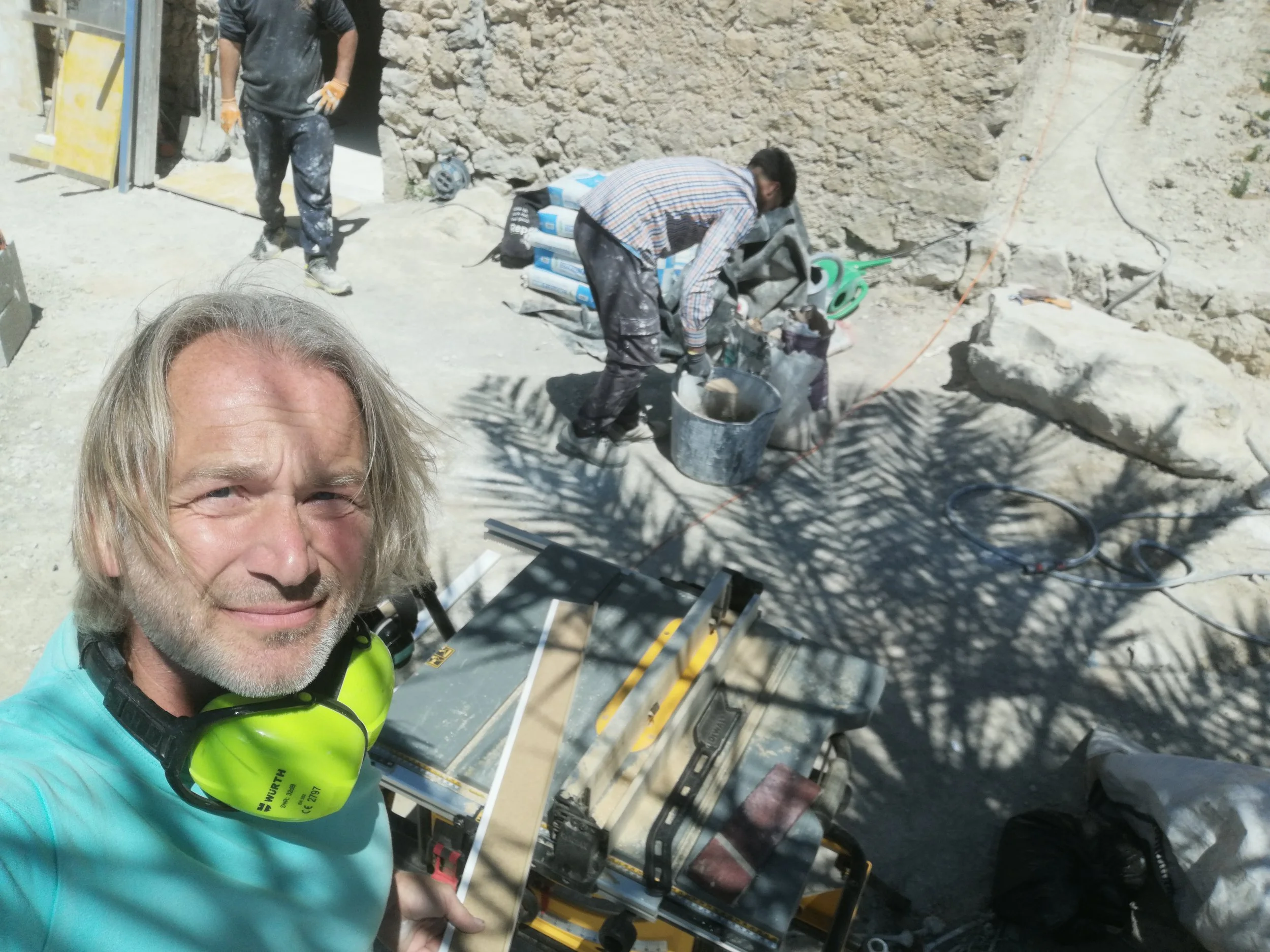 Doors and Shutters Installation in Sant Joan – Hugo Will Fix It