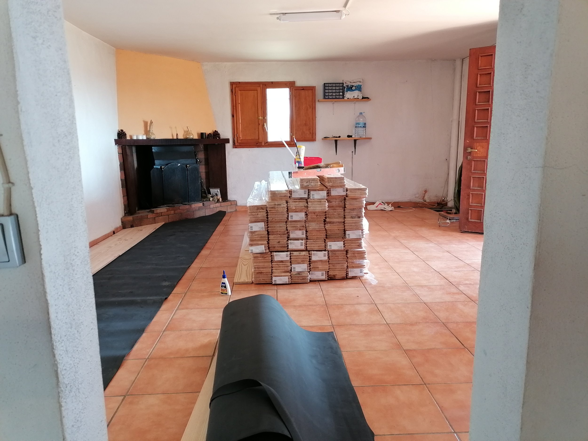 Start – Preparing the surface for wooden flooring 