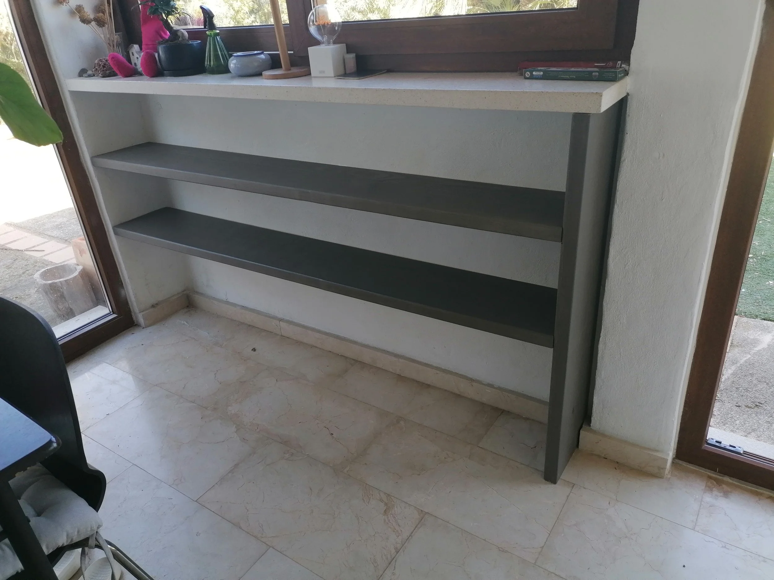 Custom Wooden Shelving – Colonia Sant Pere – Hugo Will Fix It