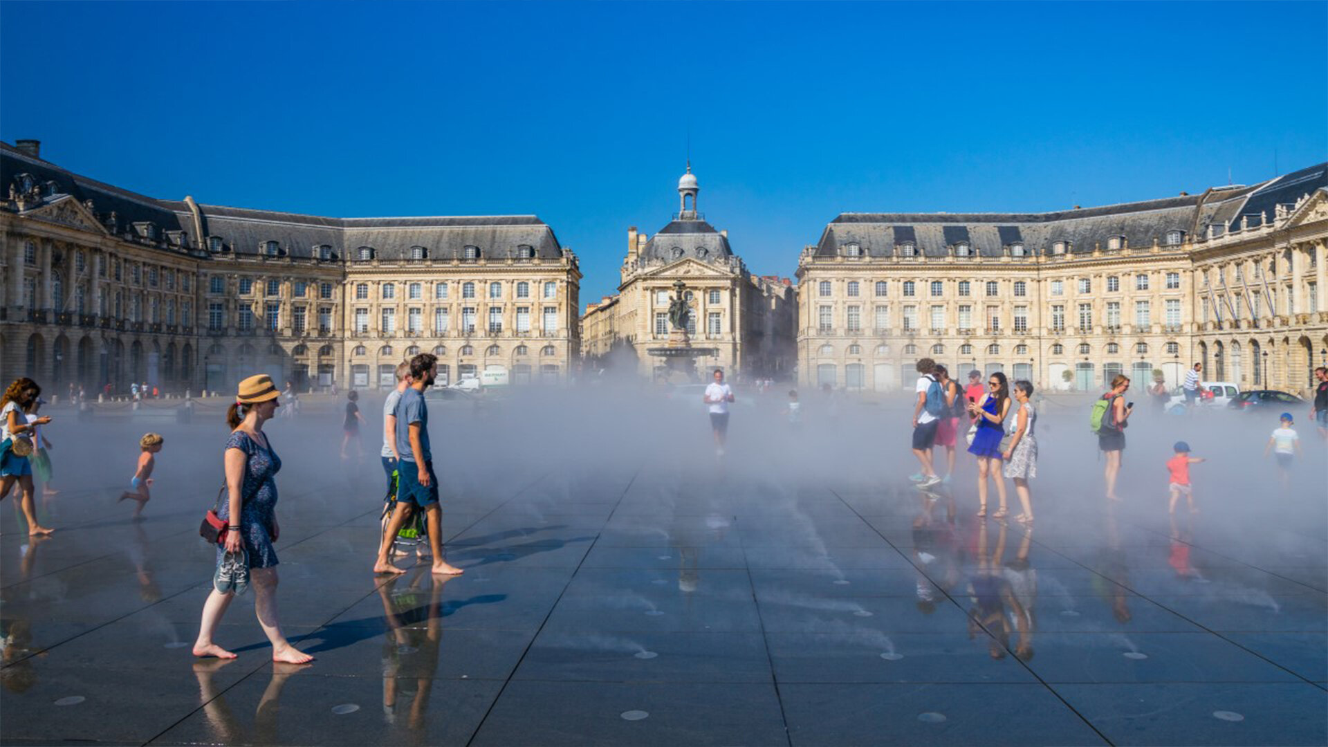 Misting_Municipality_Square.jpg
