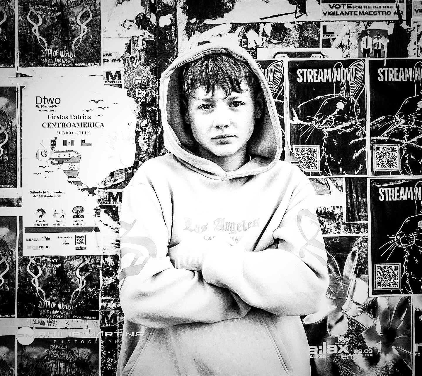 Irish Boyz 🇮🇪 🇦🇺 
@shaymartins866 @macm.artins08 
~~
Dublin, October 2024
&bull;
&bull;
#photographer #photography #streetscene #colourphotography #travelpics #blackandwhite #travel #travelphotography #travelphotographer #momentsintime #streetpho