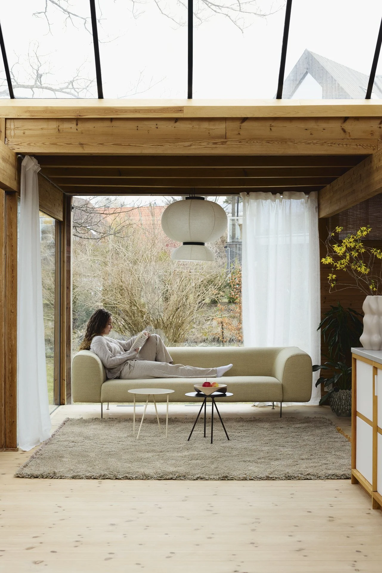 Gaia%20sofa.jpg