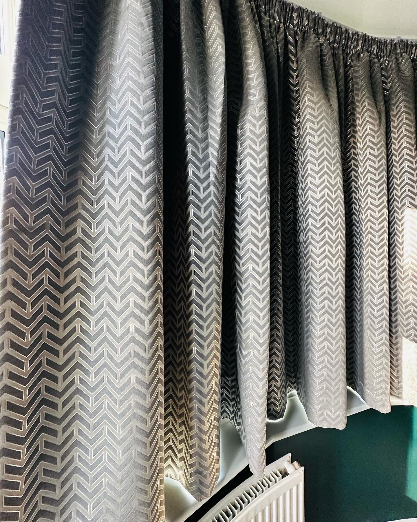 S H A D E S  A N D  D R A P E S 🩶

MADE TO MEASURE CURTAINS 
BESPOKE CORDED CURTAIN TRACK

BAY WINDOWS are our specialty!!

Available with Standard, Blackout or Thermal Lining or any Lining combination. 

Book your free Measure &amp; Quote today! 
0