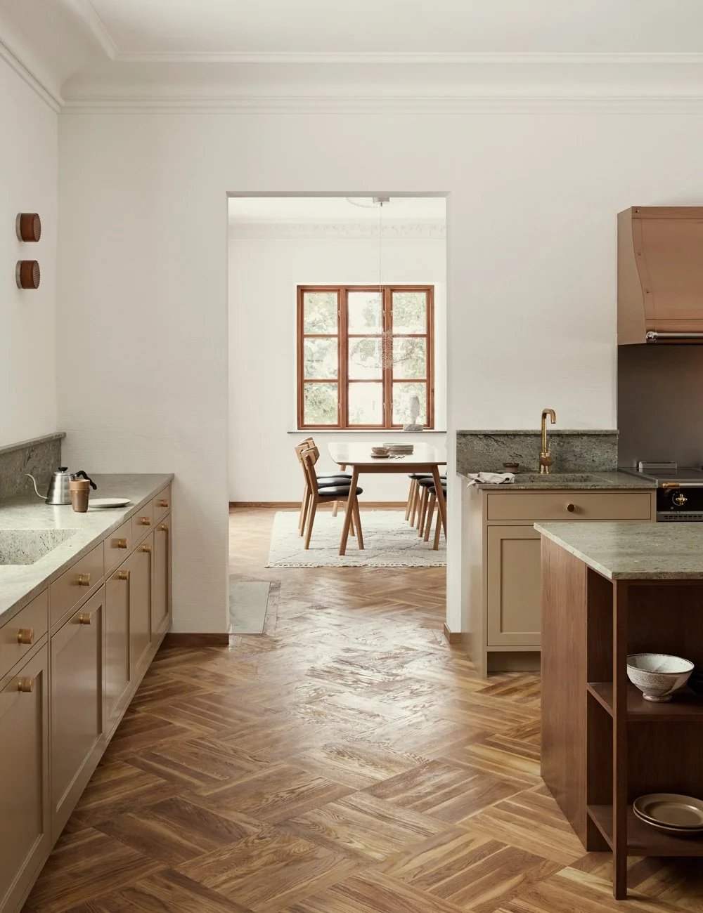 The Elegant Country Kitchen