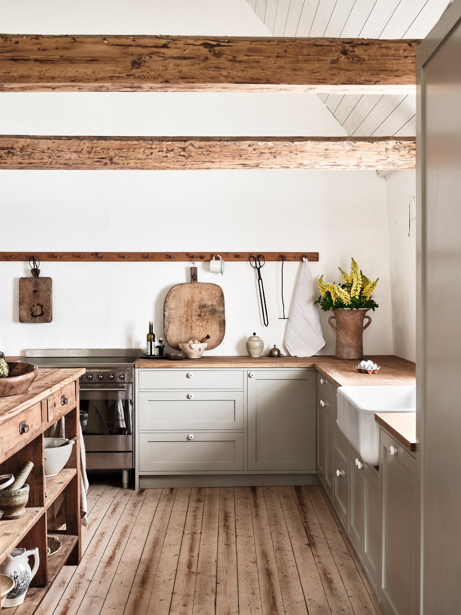 Step into the farmhouse kitchen in the heart of Österlen ...