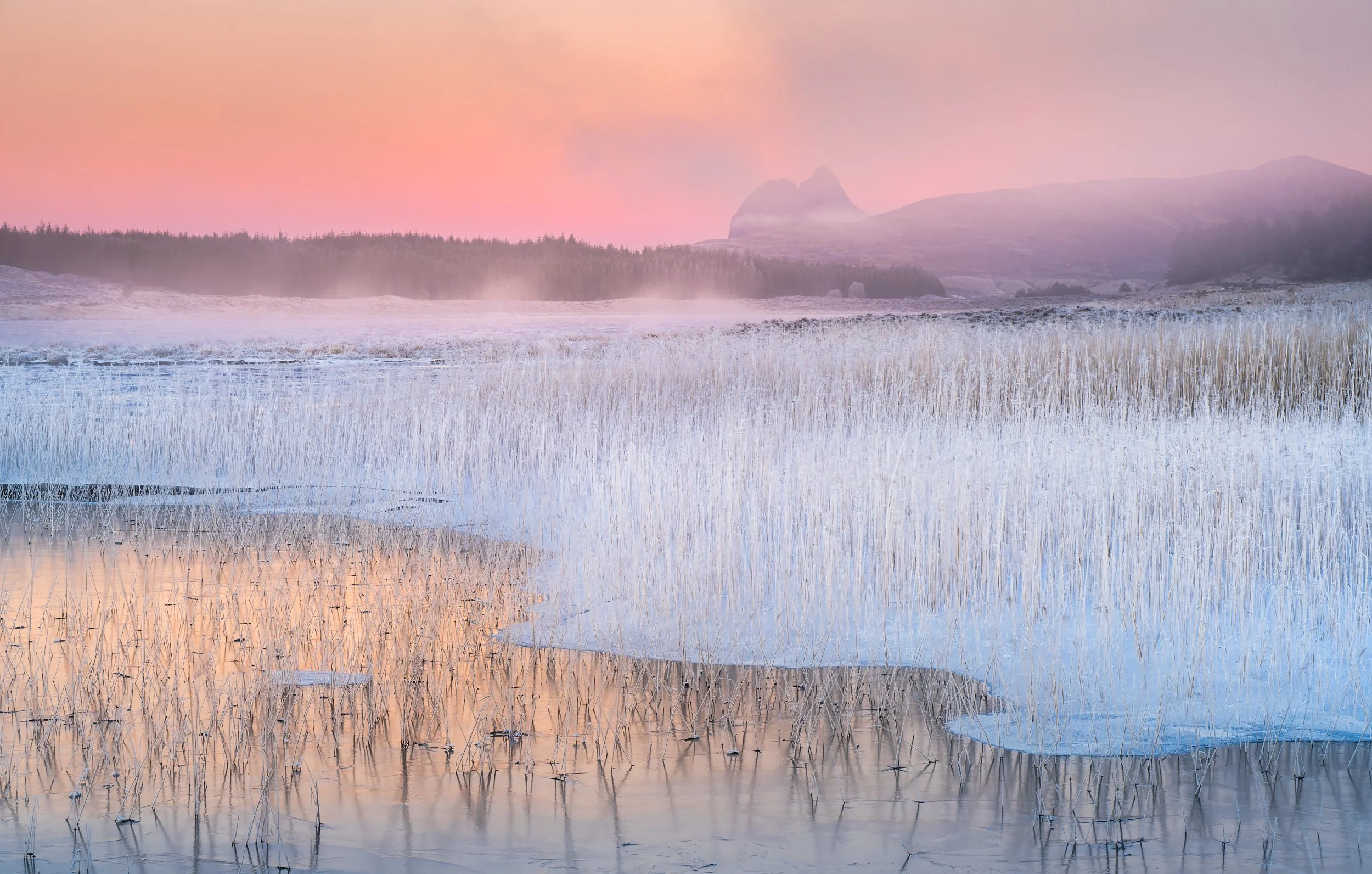 Dawn pink loch_2500x1592_U_150_Long Edge.jpg