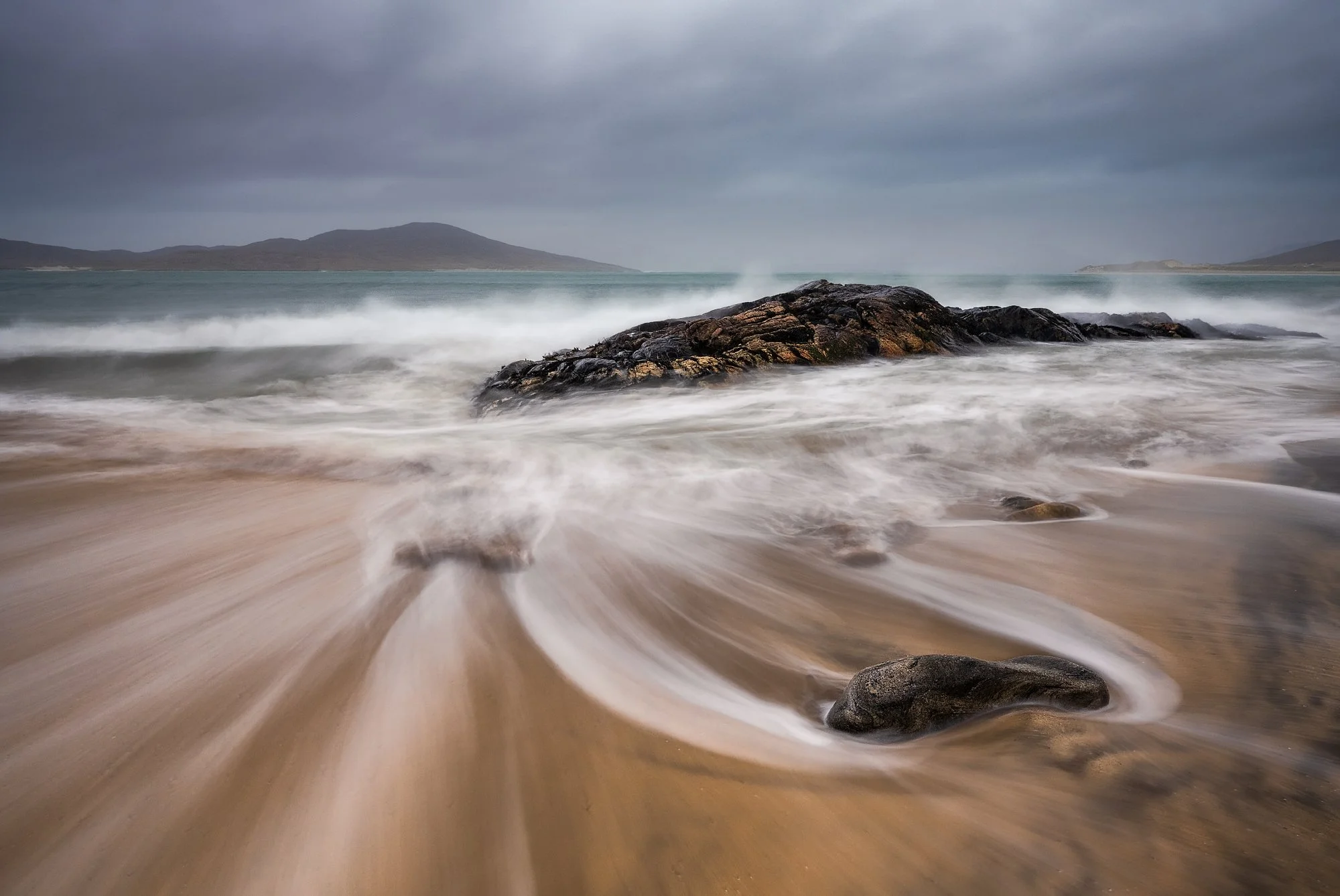Horgabost high tide_Long Edge_2000x1338_U_200.jpg