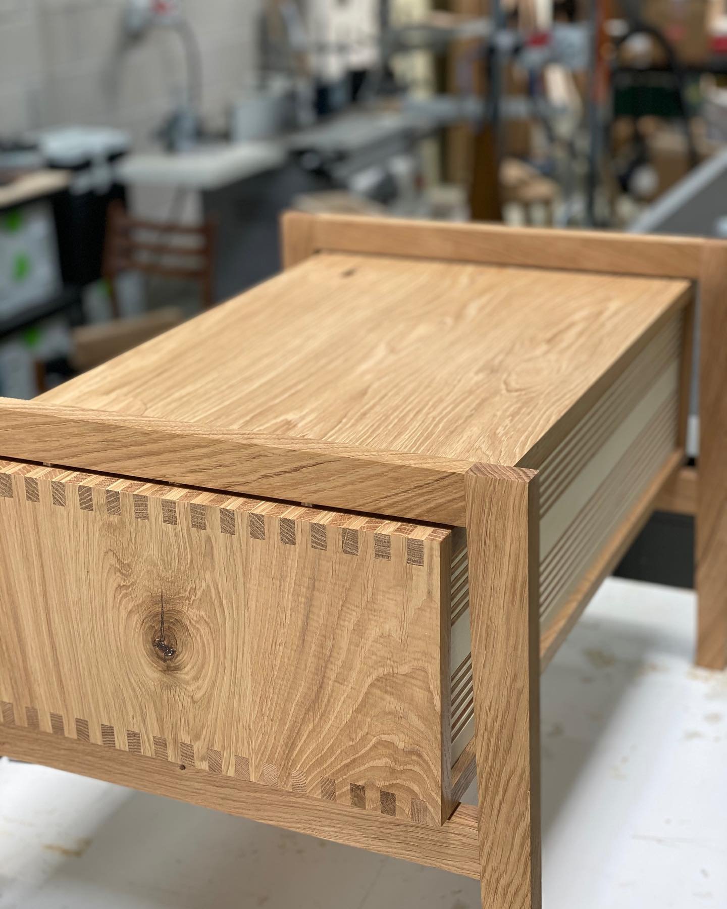 New things coming out of the workshop: meet the TV-bench &ldquo;Alfred&rdquo;!