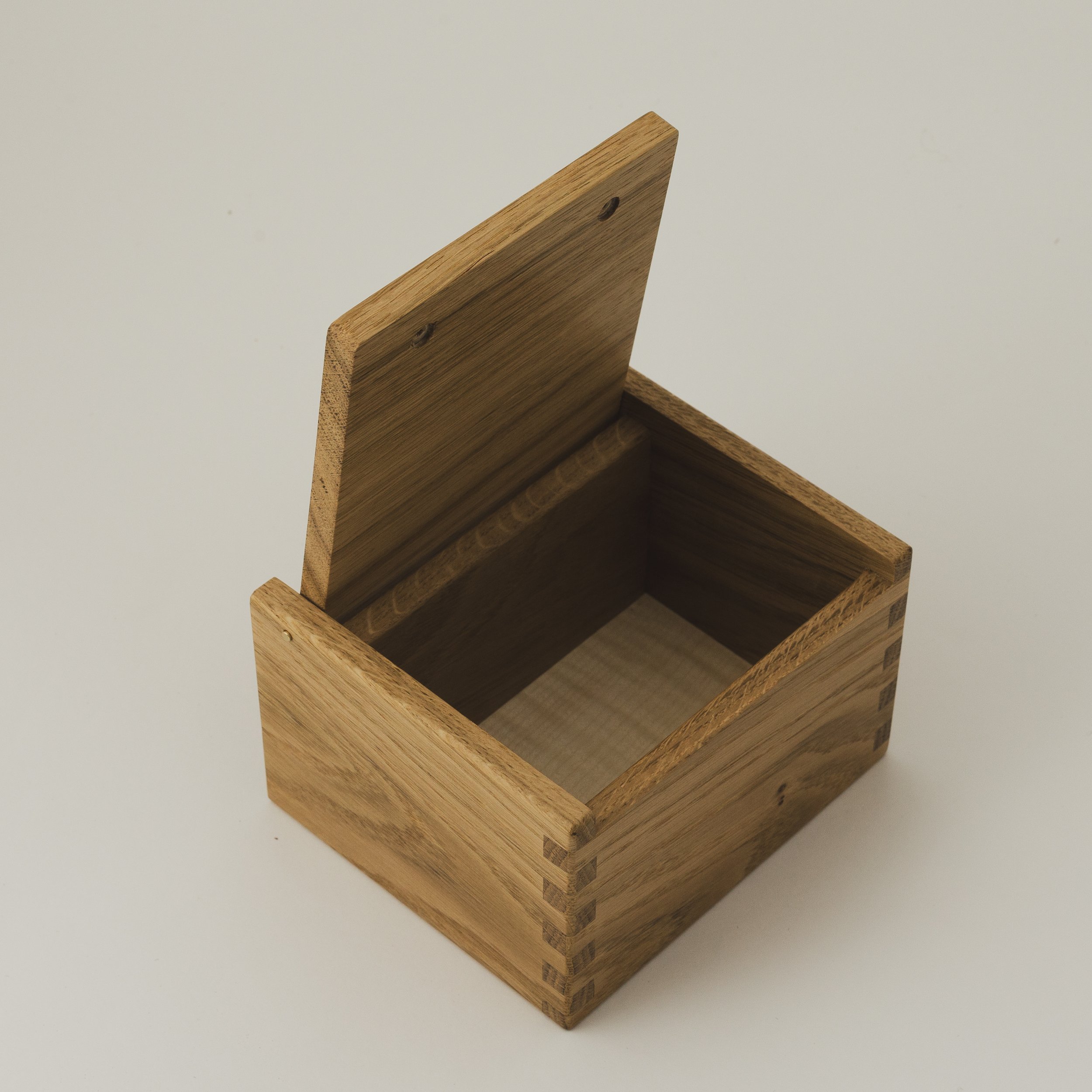 AP16-Oak-Rnd-A-6.jpg