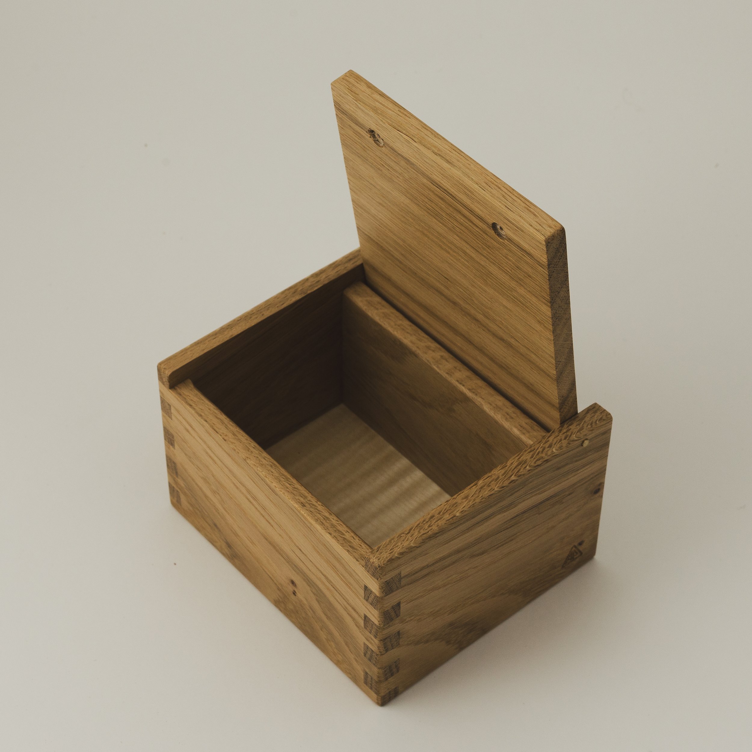 AP16-Oak-Rnd-A-7.jpg