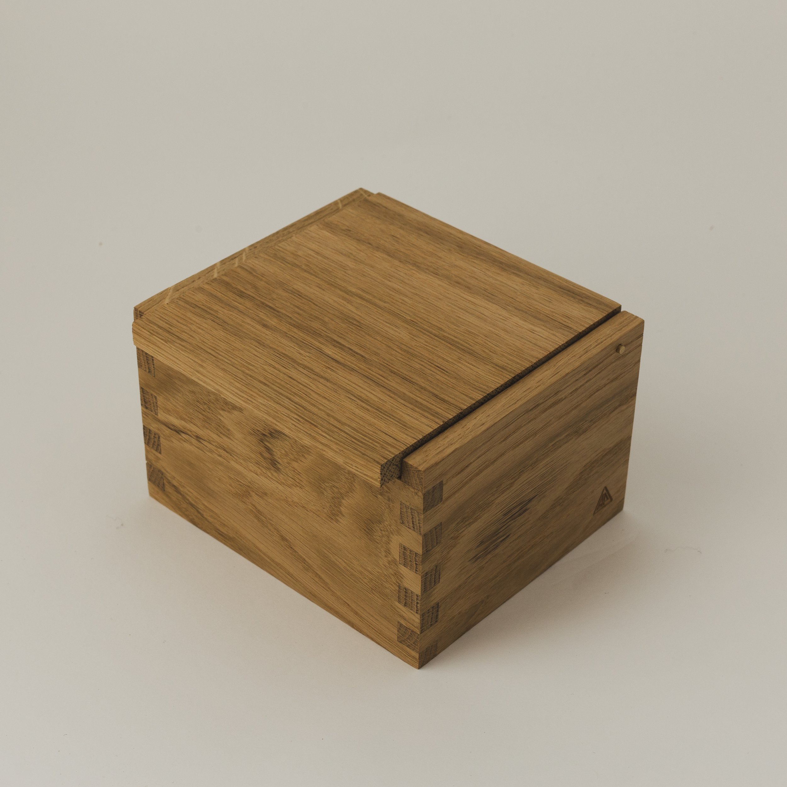 AP16-Oak-C-1.jpg