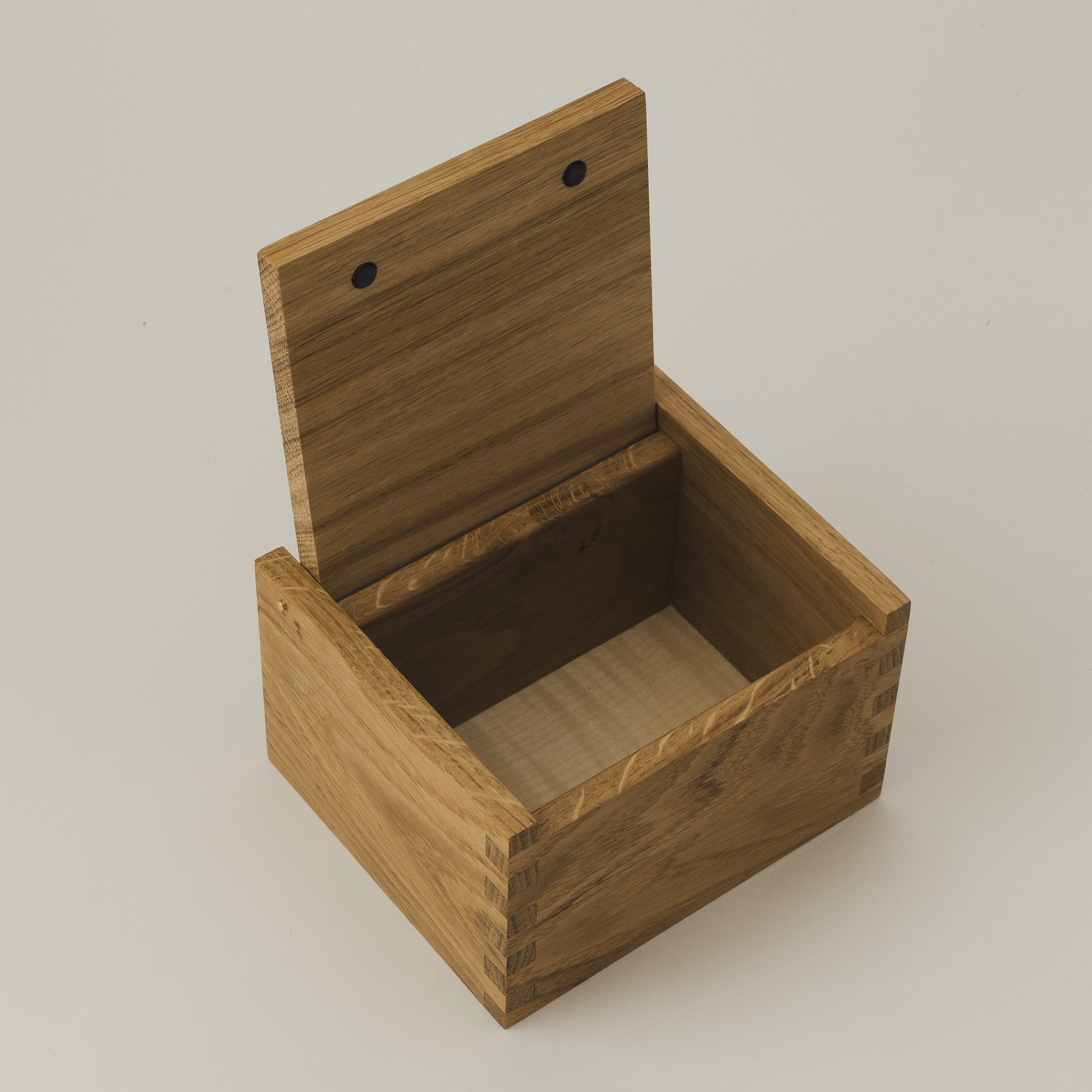 AP16-Oak-C-3.jpg