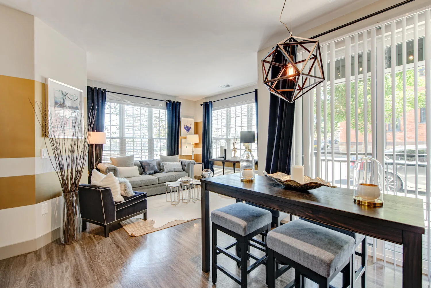 Photo Gallery Downtown Columbus Apartments — Normandy Columbus