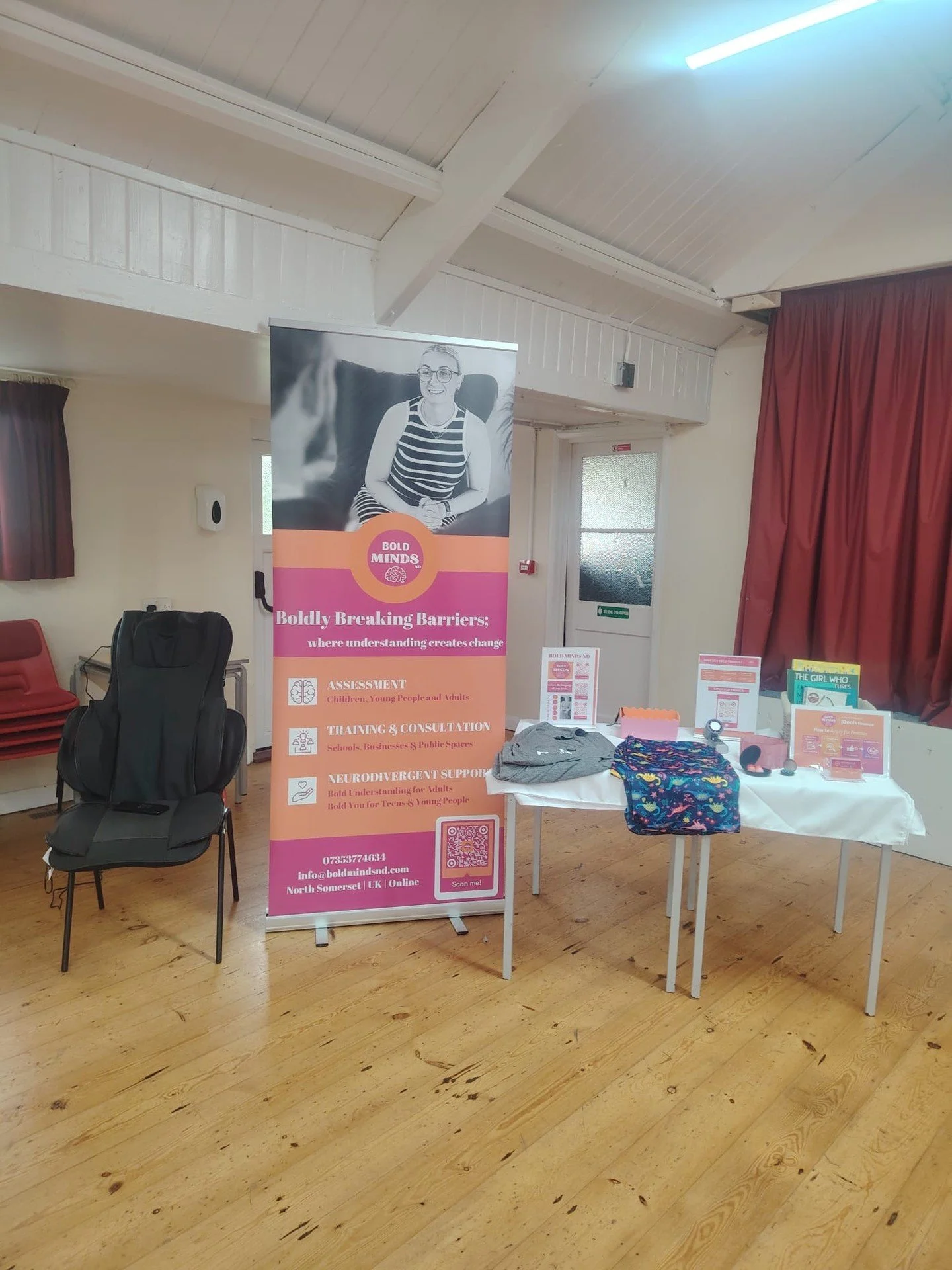 Last week we had the royal treatment from Alice at Bold Minds, who provided a massage chair for Parent Carers to use if they needed a moment to regulate during the training session - what a fab idea! 💡 

Who thinks the team all deserve one for in th