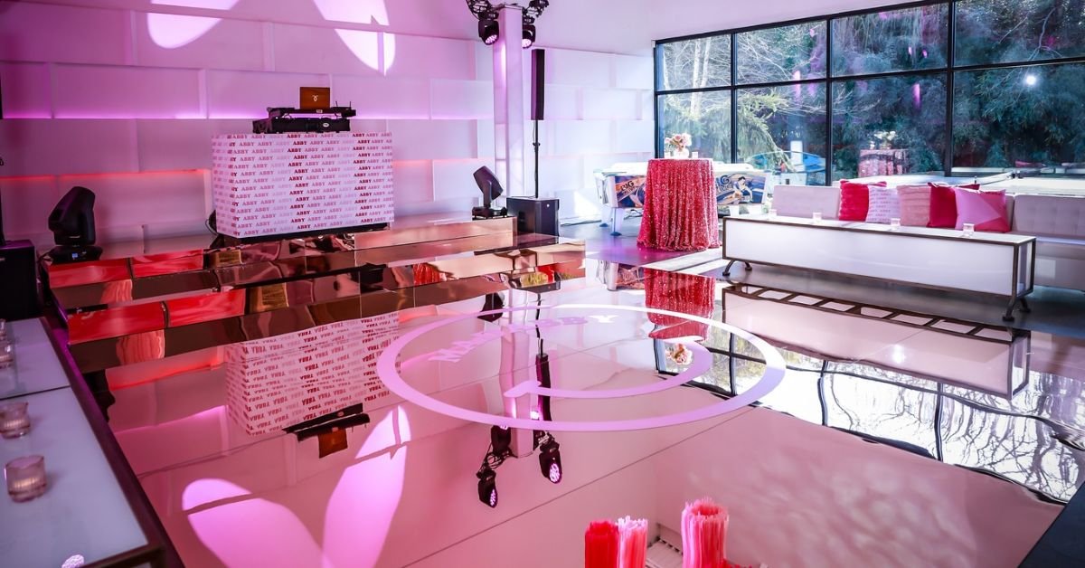 12 Trendy Design Concepts for Milestone Events