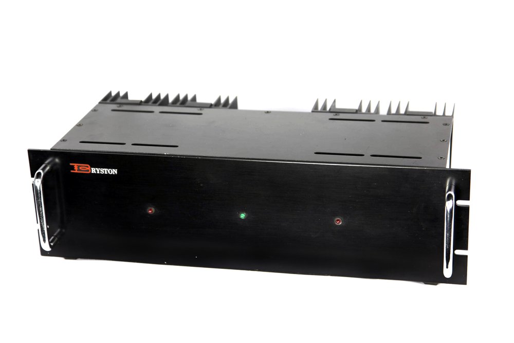 Bryston, audio, audiophile, hi-fi, haut de gamme, Robert Schryer, PMA Magazine, amplificateurs