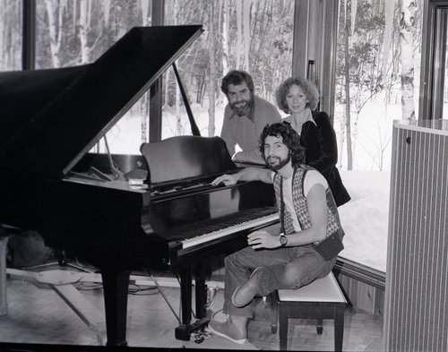 André Perry, Le Studio, Cat Stevens, les Bee Gees, David Bowie, Keith Richards, Rush, PMA Magazine, Robert Schryer