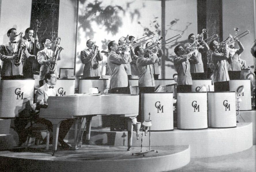 Glenn Miller’s Big Band, 1940s (photo source unknown)